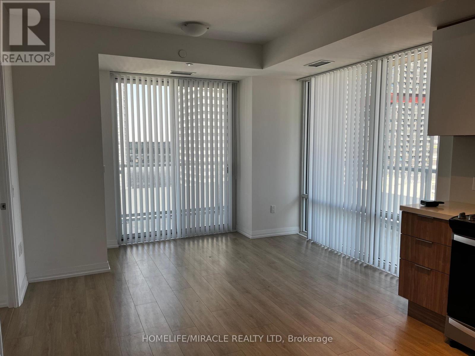 2417 - 50 Dunfield Avenue, Toronto, Ontario  M4S 3A4 - Photo 11 - C13223478