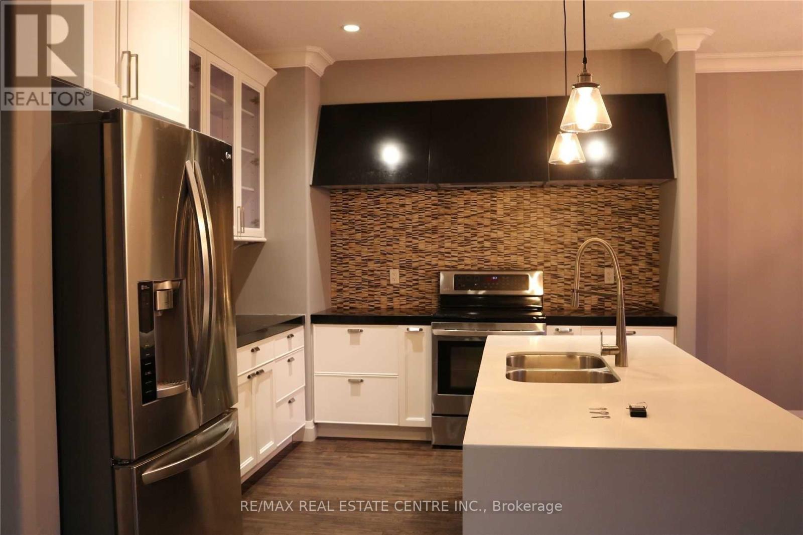 1322 Pleasantview Drive, London North, Ontario  N5X 4P5 - Photo 5 - X13229096