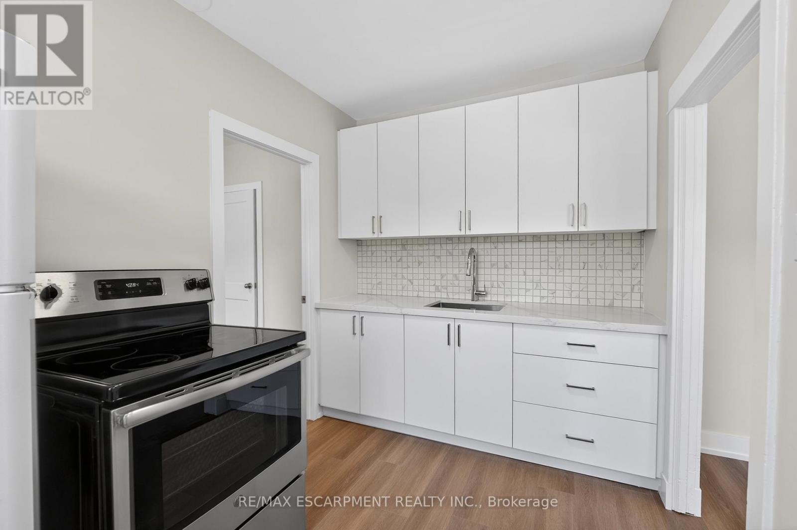 #2 - 13 Main Street W, Grimsby, Ontario  L3M 1R3 - Photo 8 - X13229268