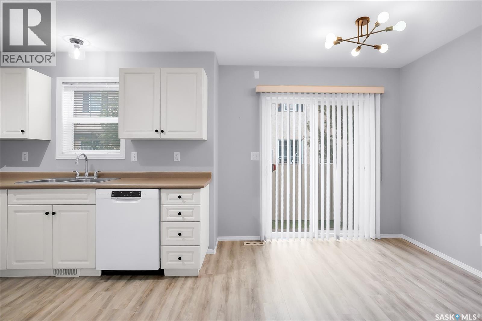 2 102 Pawlychenko Lane, Saskatoon, Saskatchewan  S7V 1G9 - Photo 10 - SK037936