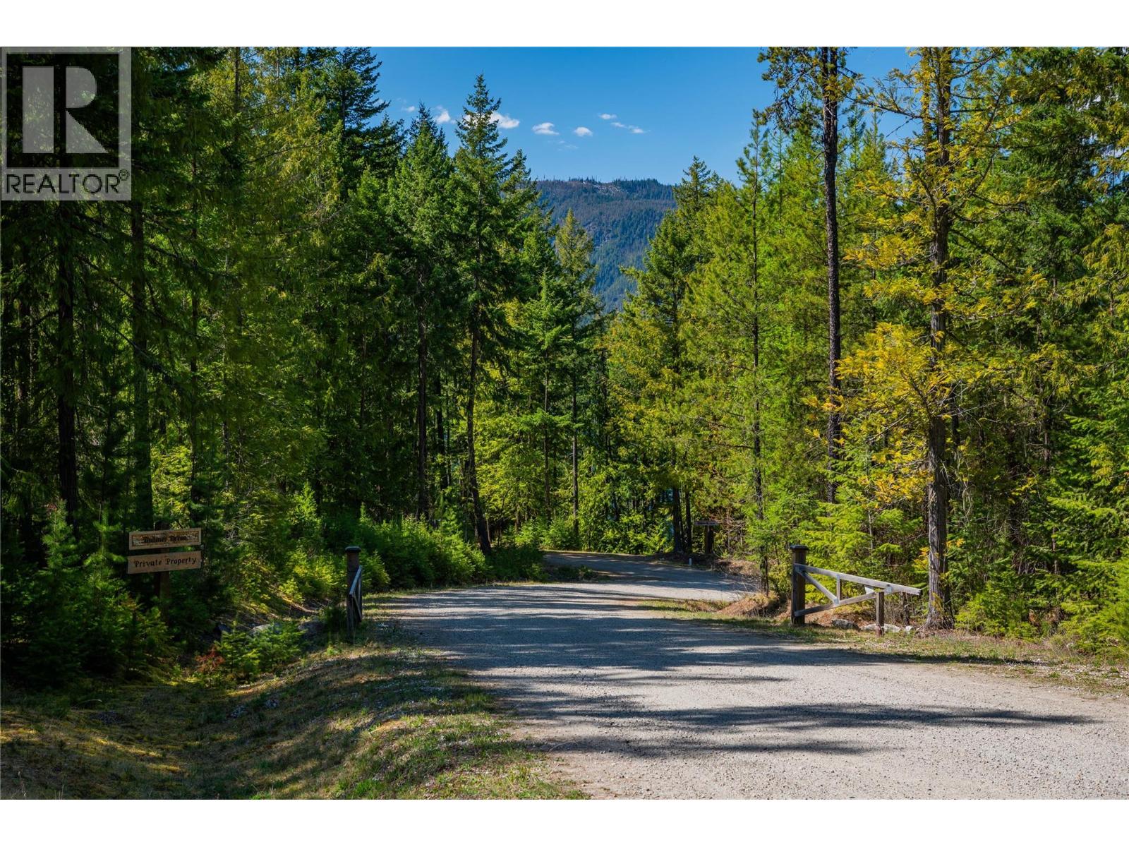 1423 Purcell Lane, Johnsons Landing, British Columbia  V0G 1A0 - Photo 27 - 10389241