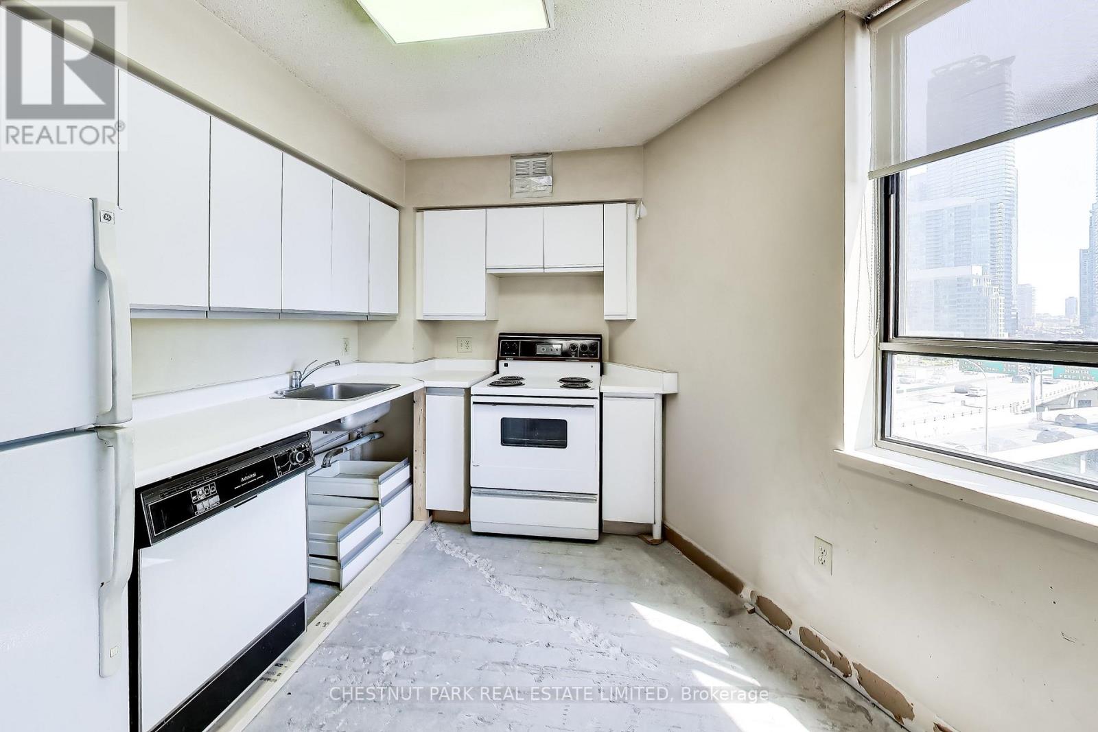 906 - 270 Queens Quay W, Toronto, Ontario  M5J 2N4 - Photo 10 - C13222228