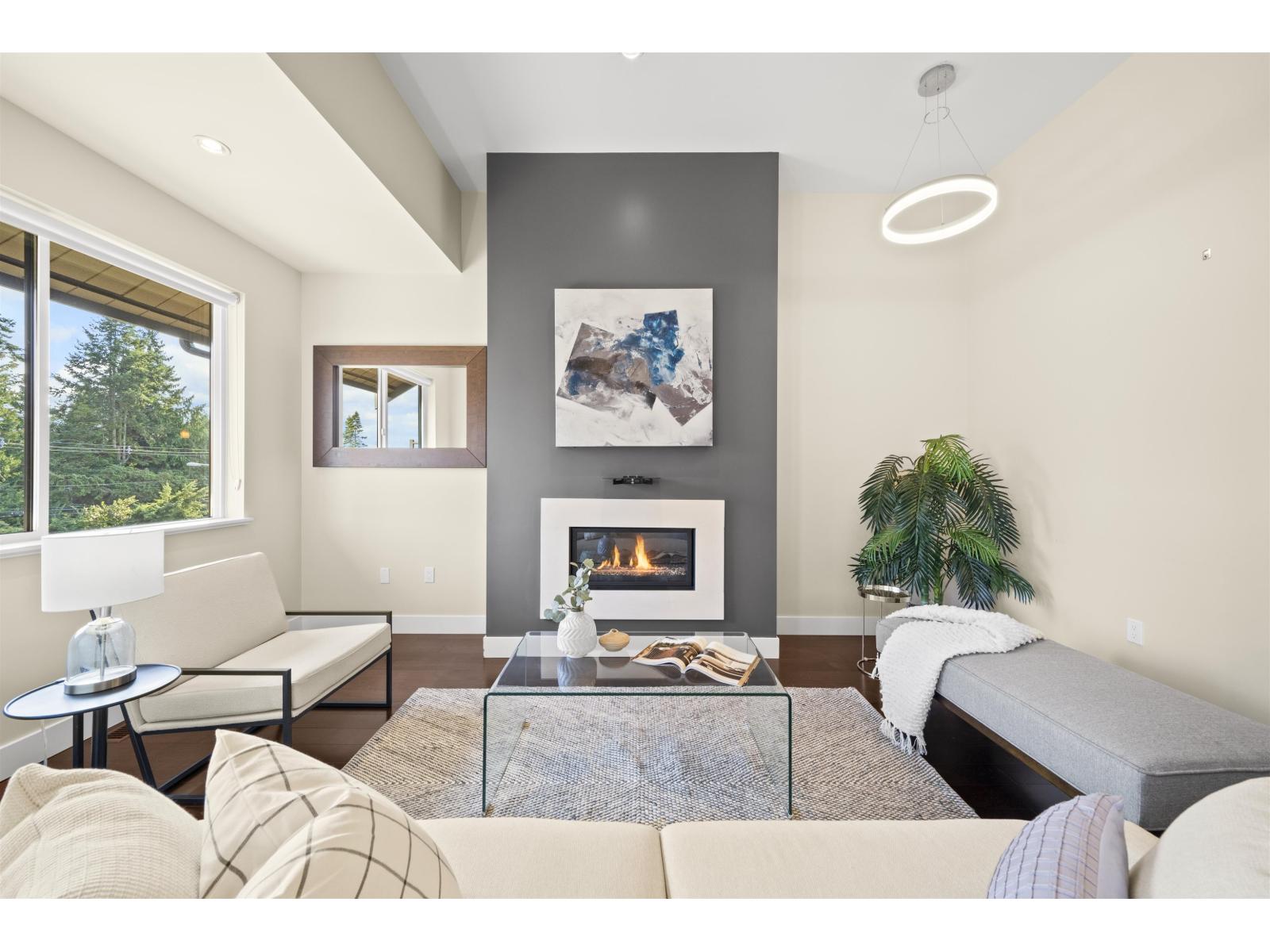 209 13585 16 Avenue, Surrey, British Columbia  V4A 1P6 - Photo 4 - R3130349
