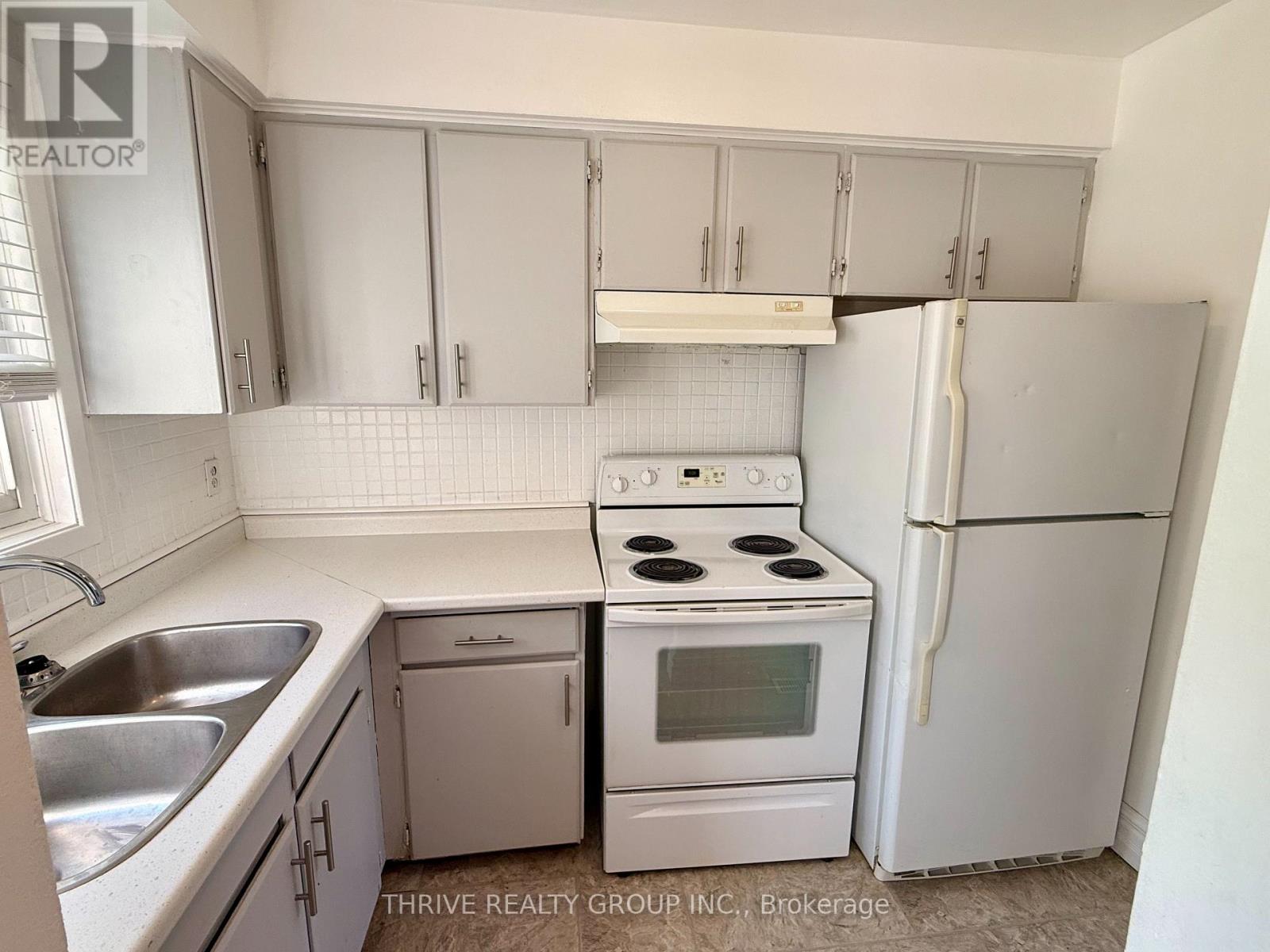 63 Toulon Crescent, London East, Ontario  N5V 1J4 - Photo 2 - X13229428