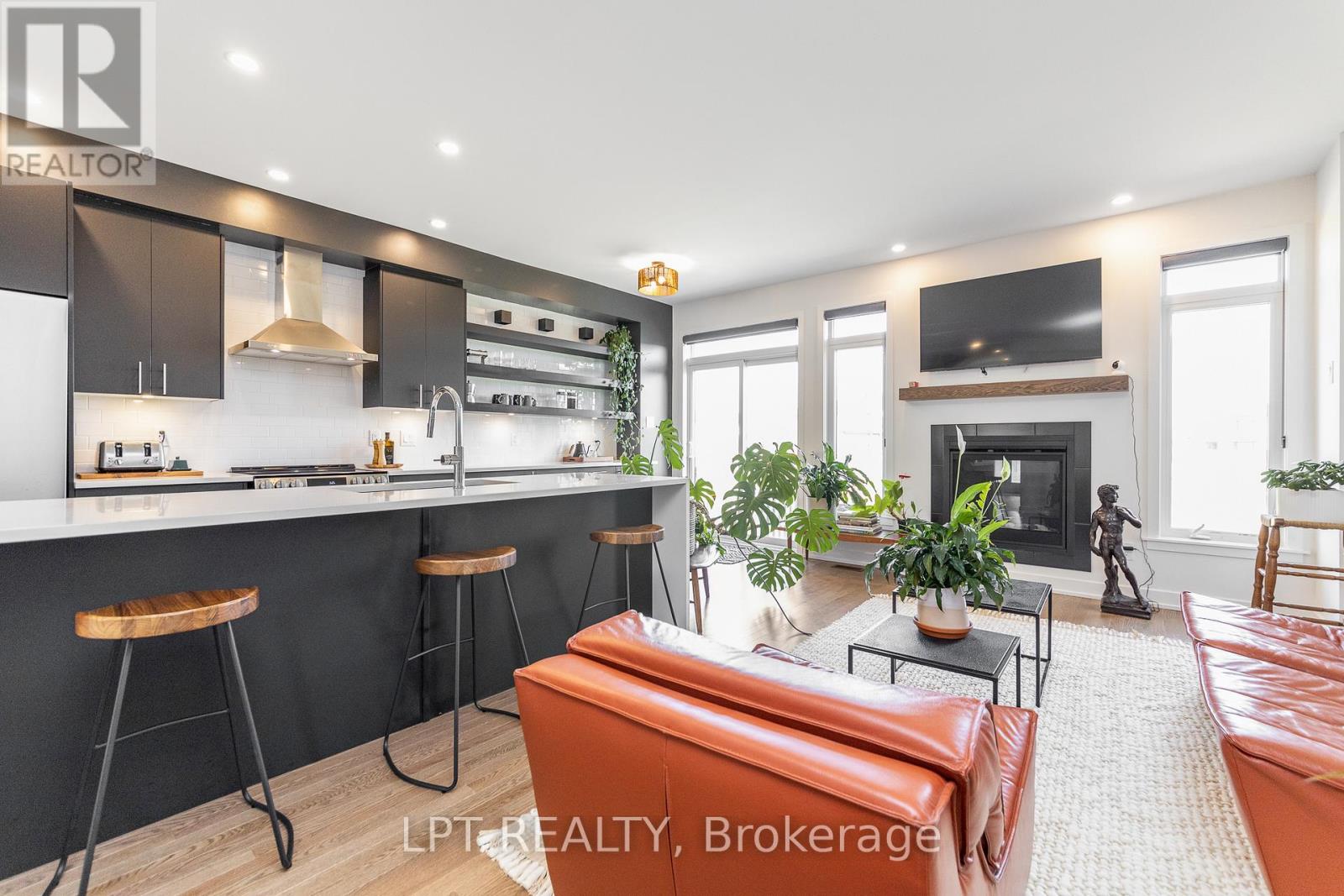 557 Tahoe Heights, Ottawa, Ontario K1T 0X4 - Photo 12 - X13229308