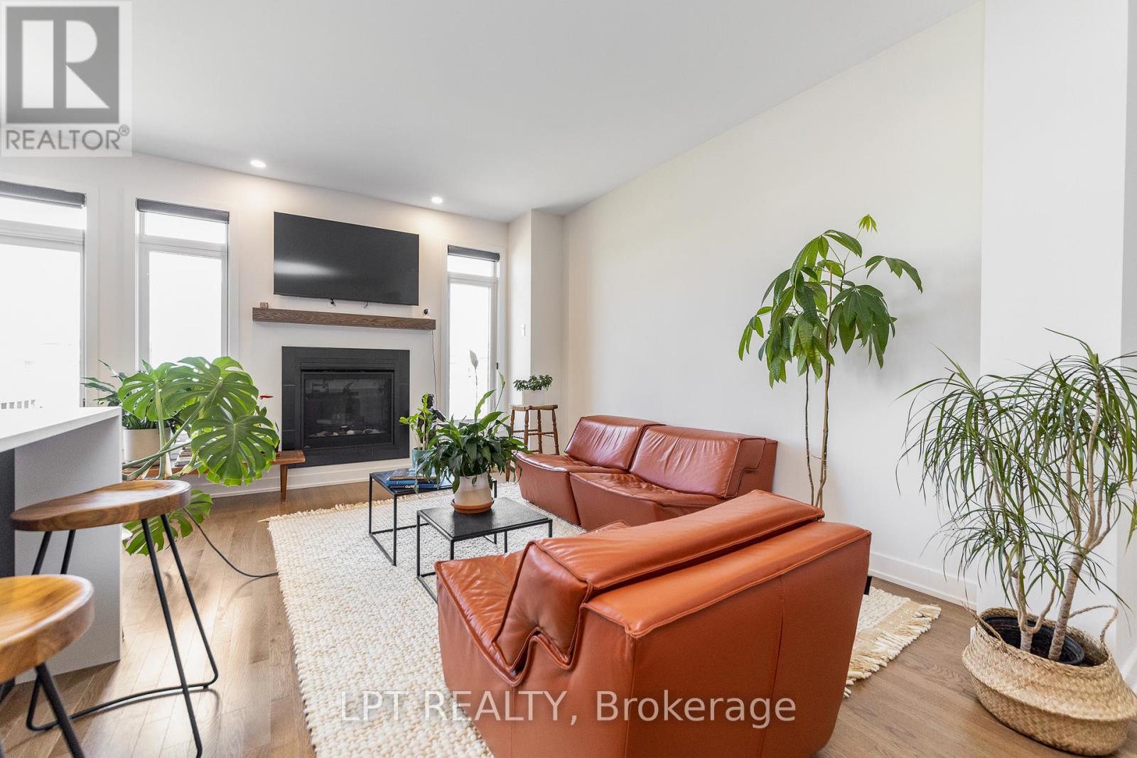 557 Tahoe Heights, Ottawa, Ontario K1T 0X4 - Photo 13 - X13229308