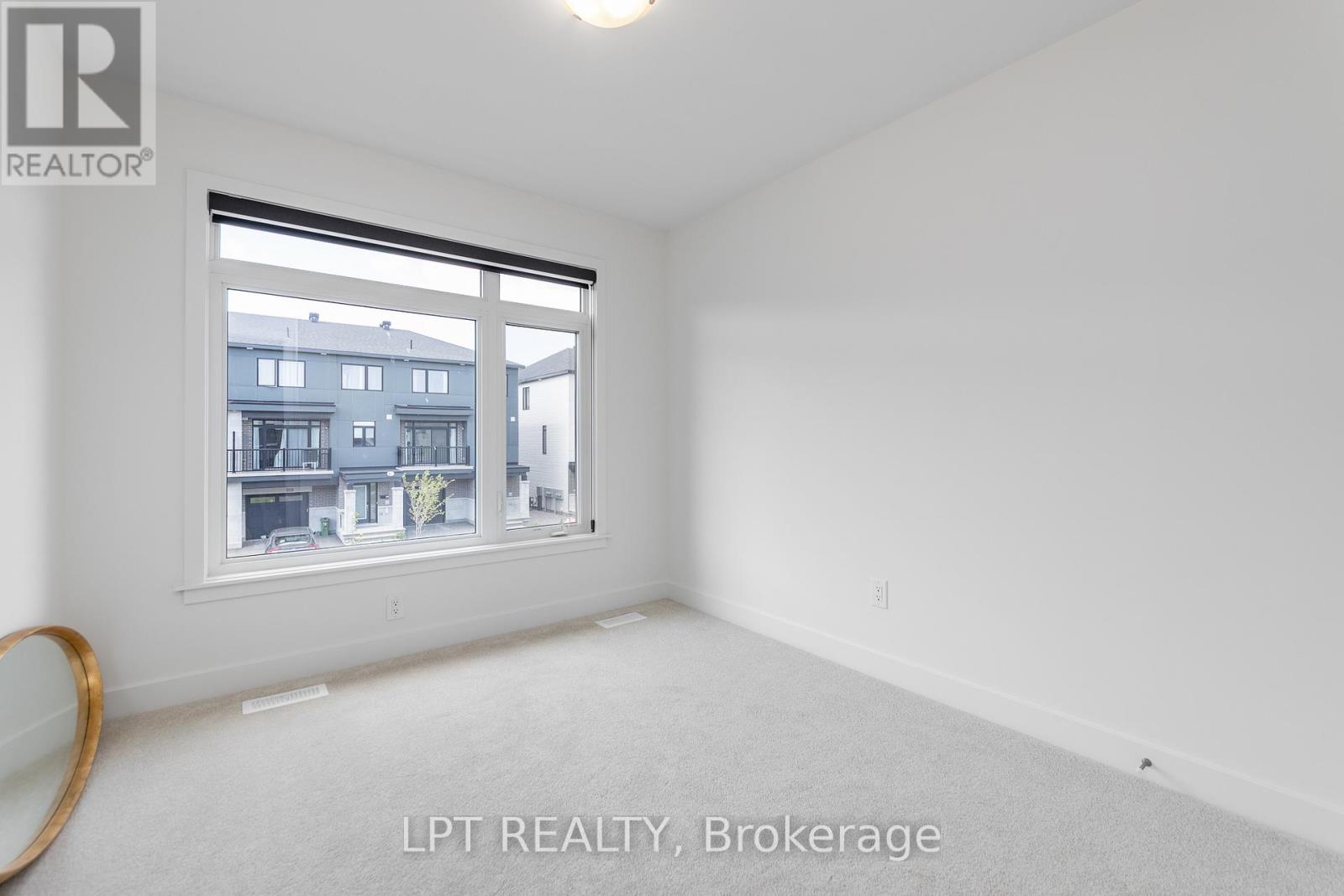 557 Tahoe Heights, Ottawa, Ontario K1T 0X4 - Photo 23 - X13229308
