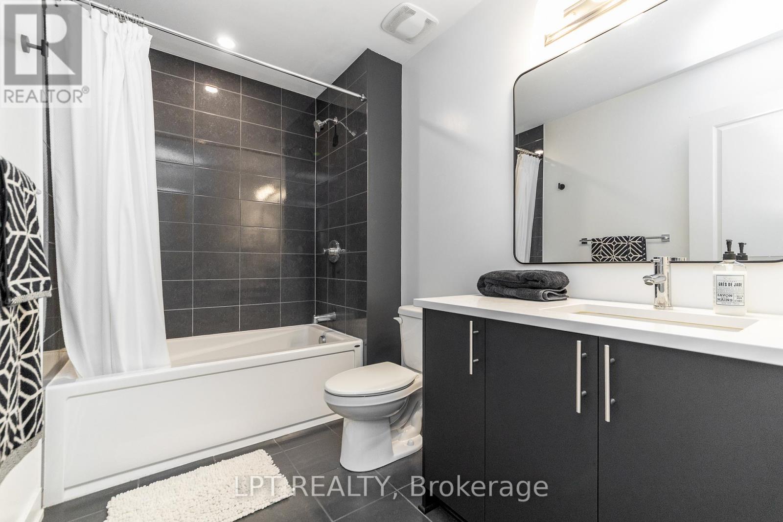 557 Tahoe Heights, Ottawa, Ontario K1T 0X4 - Photo 27 - X13229308