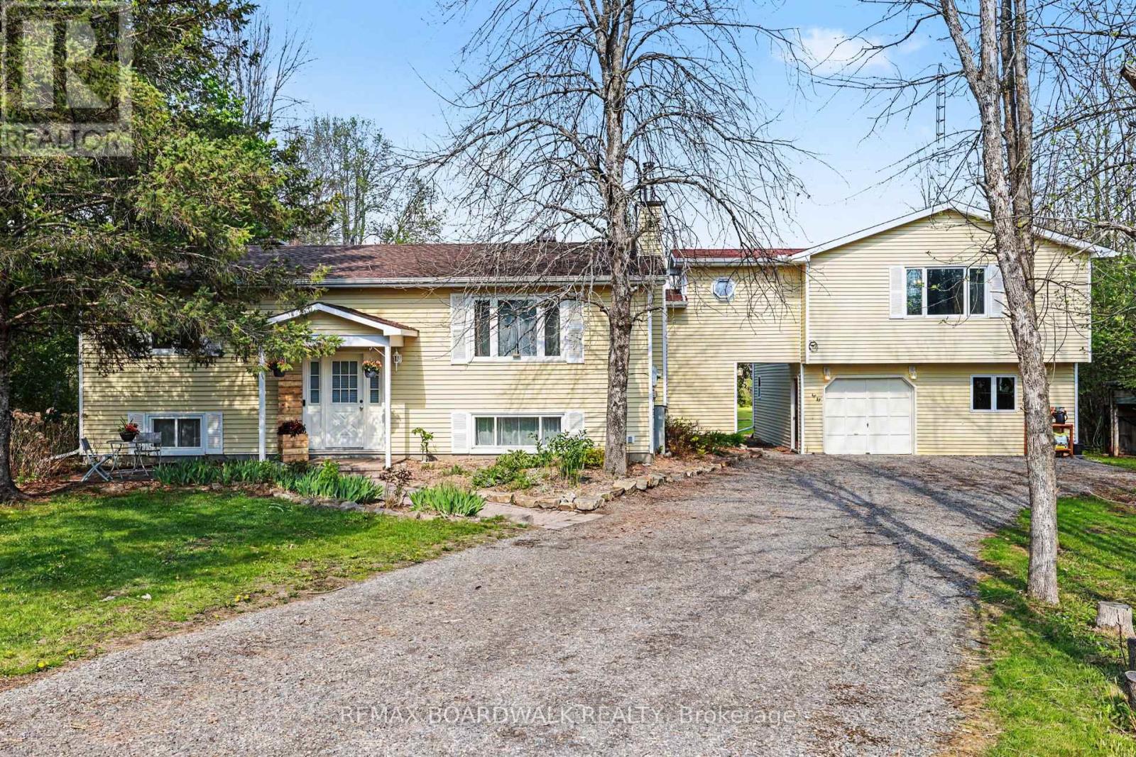 952 COUNTY 18 ROAD, North Grenville, Ontario