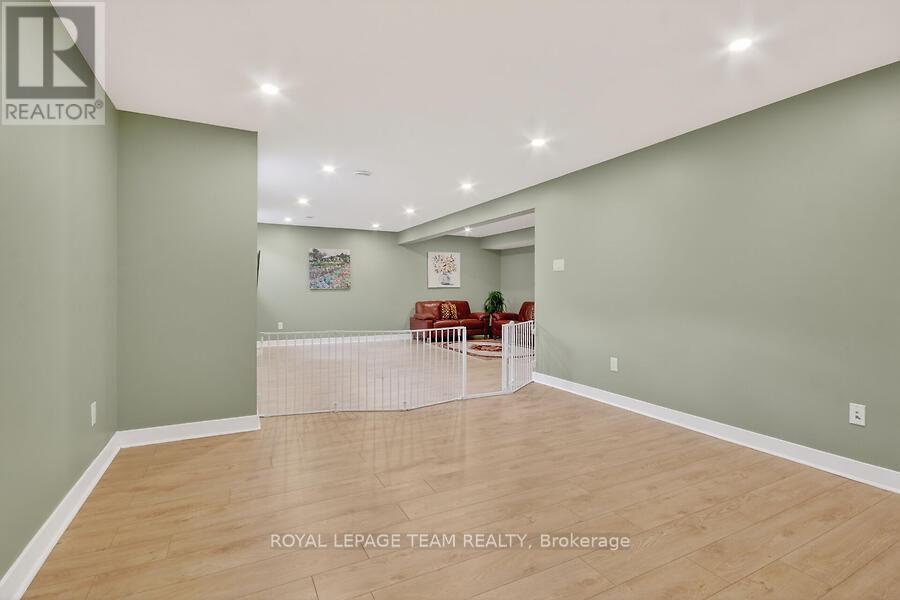 950 Islington Way, Ottawa, Ontario  K1A 0T7 - Photo 43 - X13229458