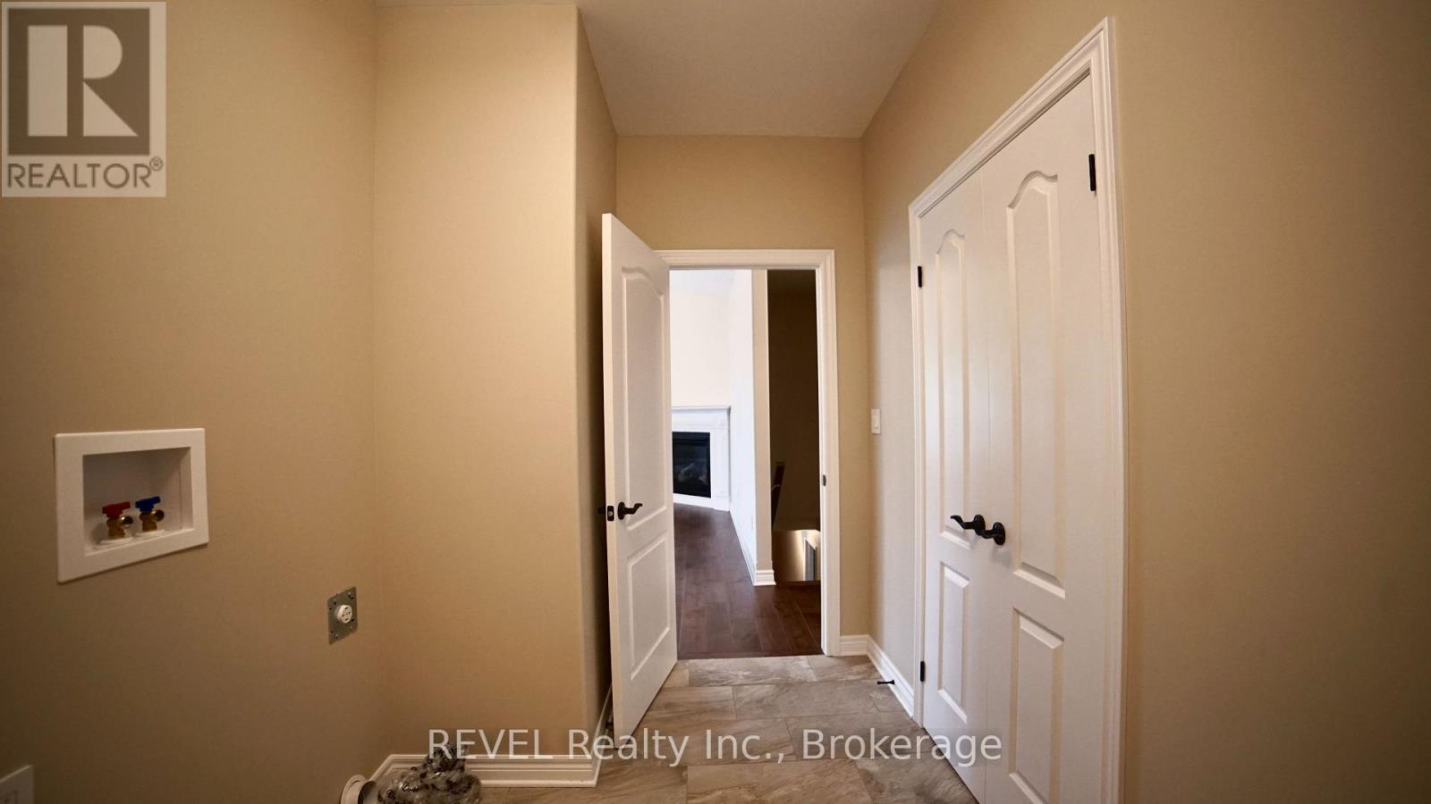 7135 Optimist Lane, Niagara Falls, Ontario  L2E 0B2 - Photo 11 - X13229354