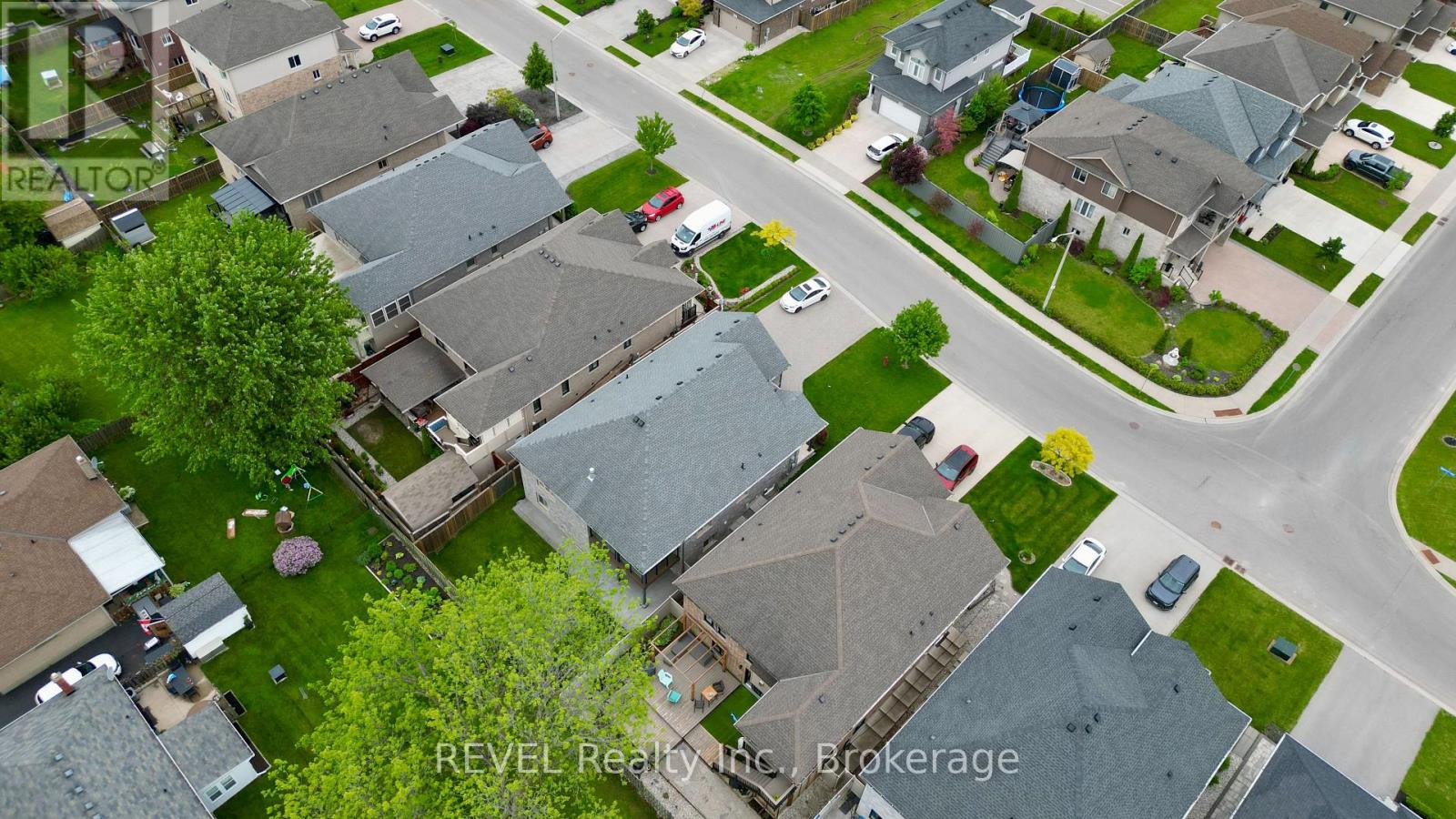 7135 Optimist Lane, Niagara Falls, Ontario  L2E 0B2 - Photo 43 - X13229354