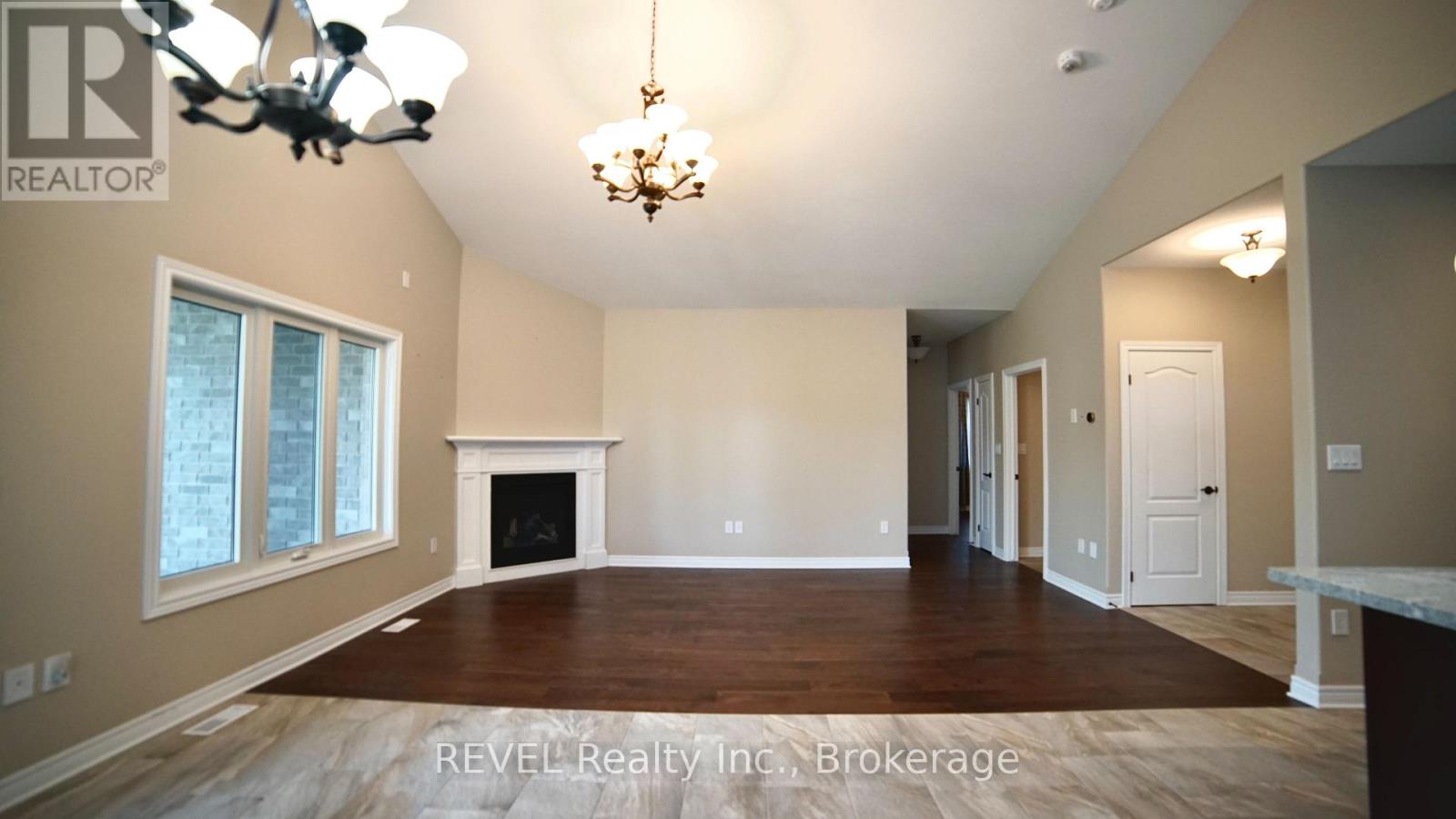 7135 Optimist Lane, Niagara Falls, Ontario  L2E 0B2 - Photo 6 - X13229354