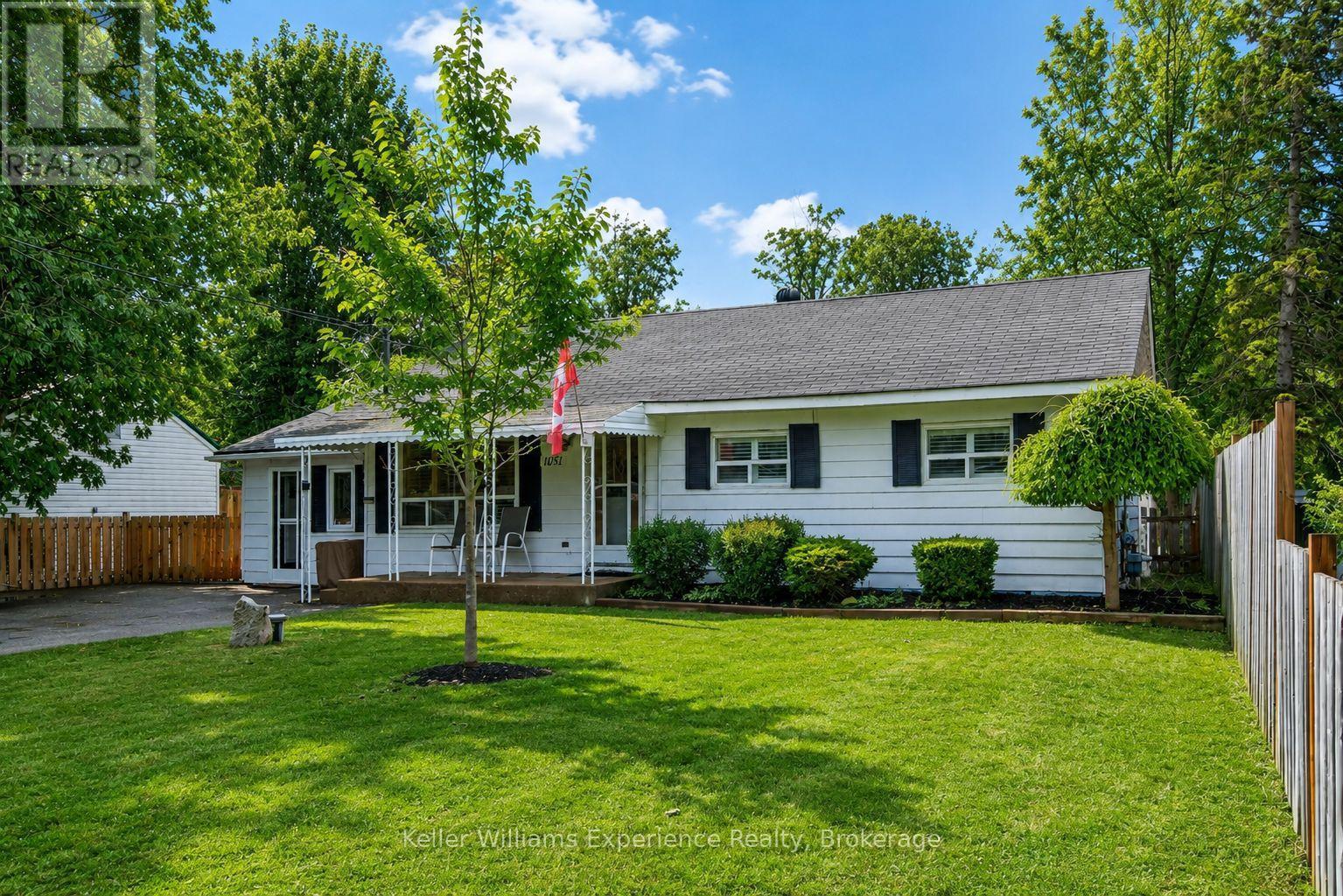 1031 FERRIER AVENUE, Innisfil, Ontario