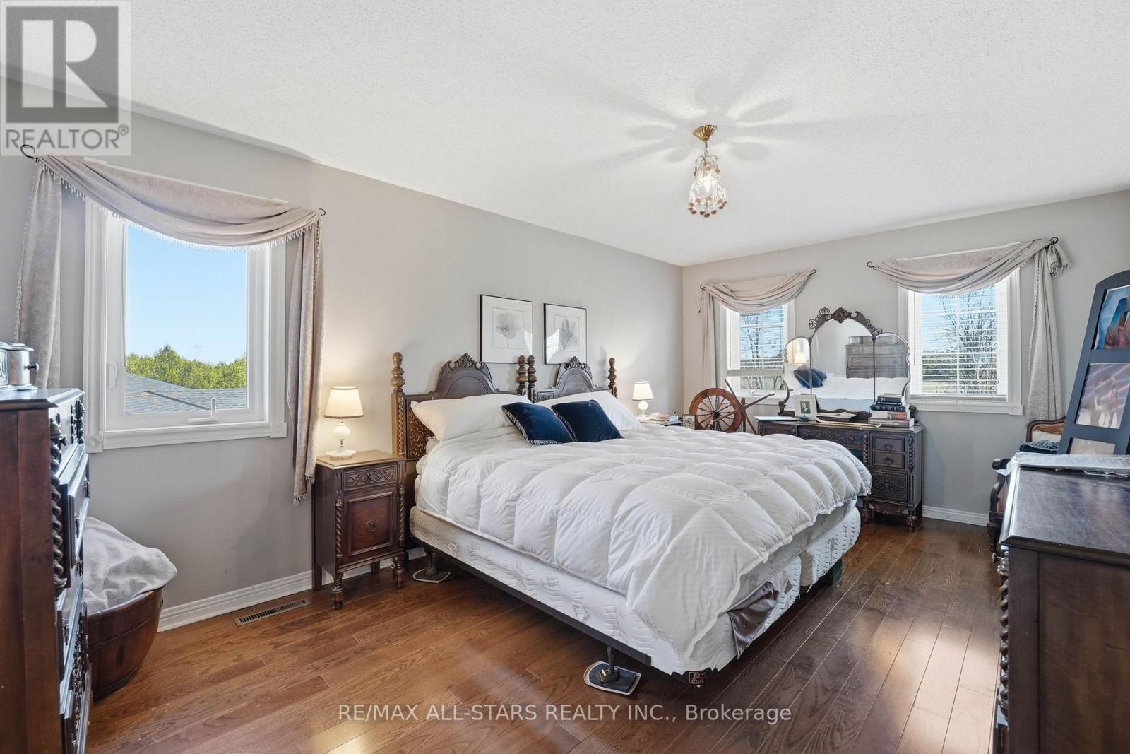 25472 Lakeridge Road, Georgina, Ontario  L0E 1N0 - Photo 27 - N13229032