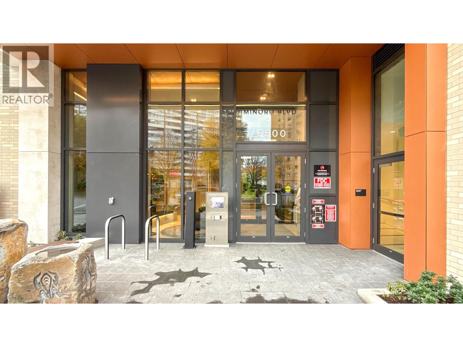 744 6500 Minoru Boulevard, Richmond, British Columbia  V6Y 0N2 - Photo 2 - R3072813