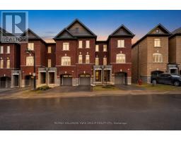 104 GORDON CIRCLE, Newmarket, Ontario