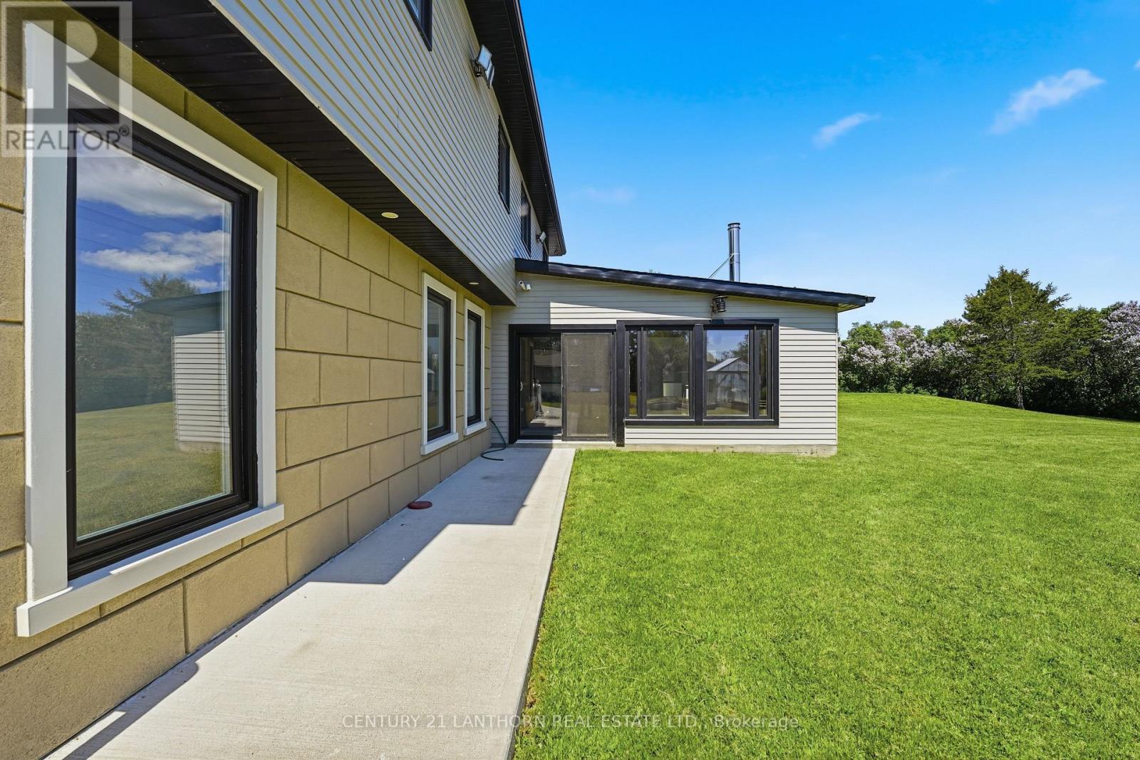 13 Blakely Road, Prince Edward County, Ontario  K0K 1T0 - Photo 46 - X12868856