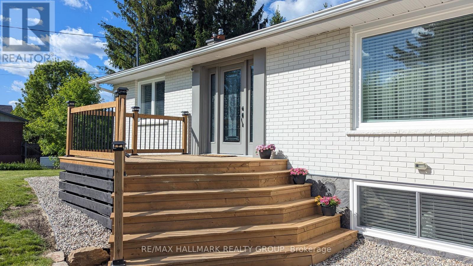 13 Bathurst Street, Ottawa, Ontario  K2W 1A7 - Photo 3 - X13215944