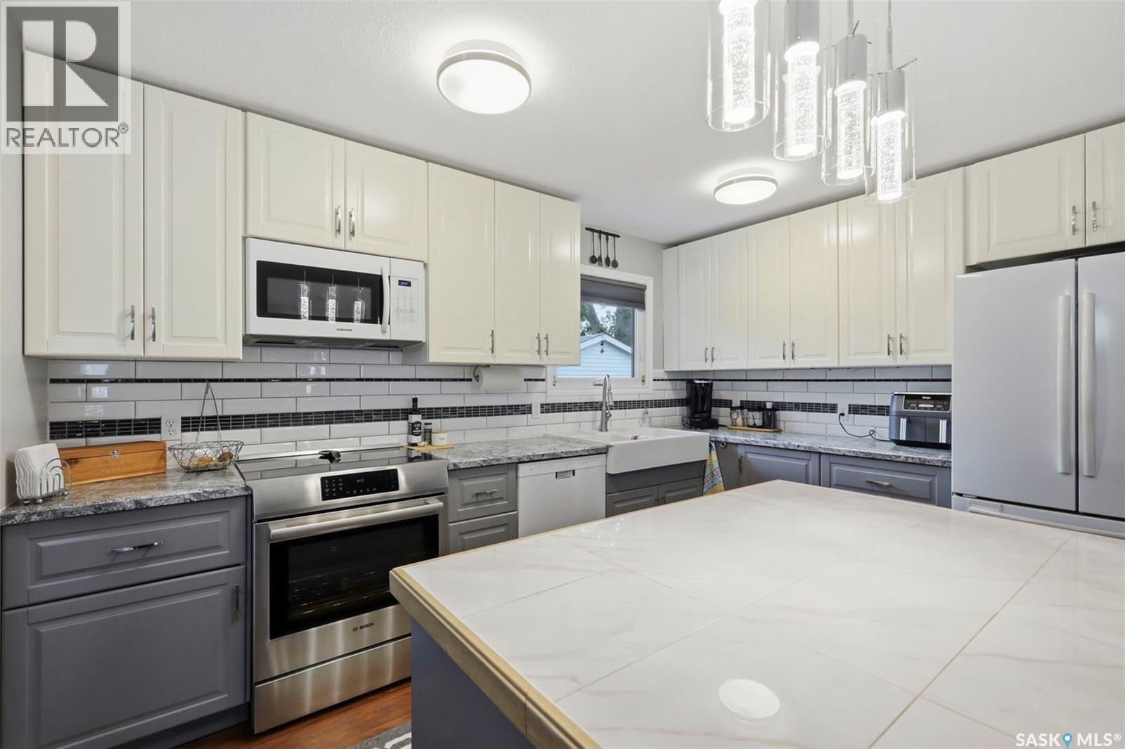 126 Candle Crescent, Saskatoon, Saskatchewan  S7K 5A2 - Photo 11 - SK037862