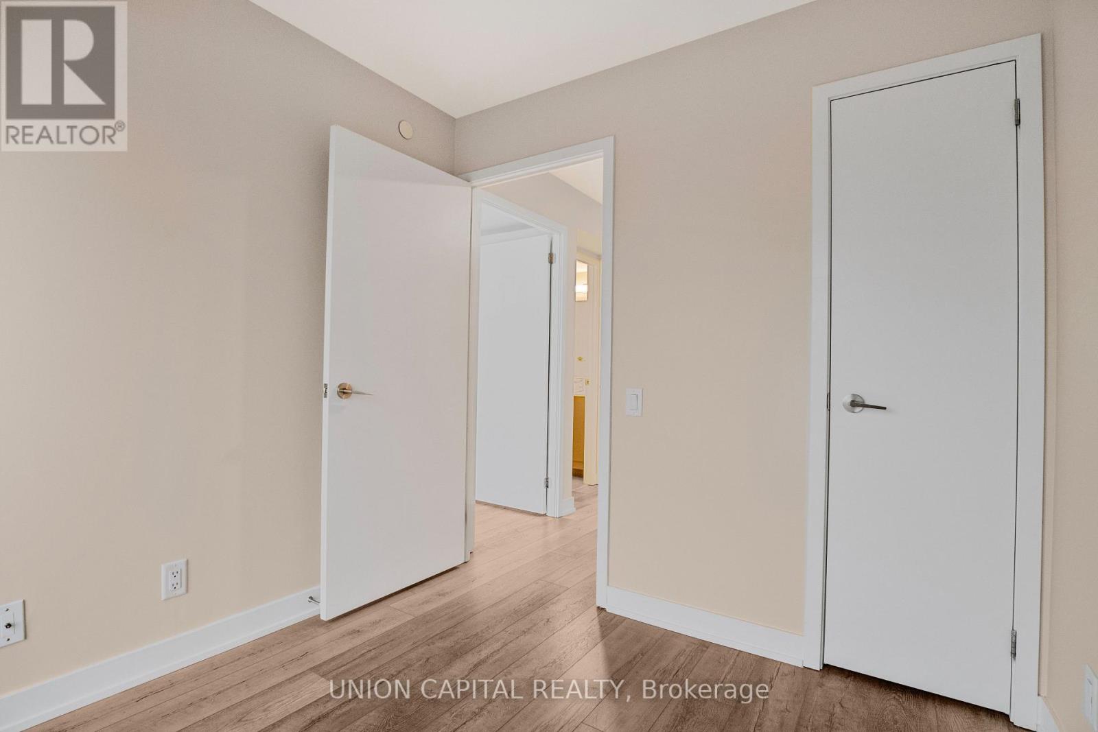1014 - 38 Monte Kwinter Court, Toronto, Ontario  M4P 1E4 - Photo 14 - C13229360