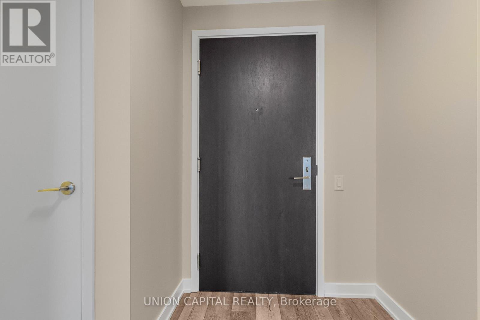 1014 - 38 Monte Kwinter Court, Toronto, Ontario  M4P 1E4 - Photo 3 - C13229360