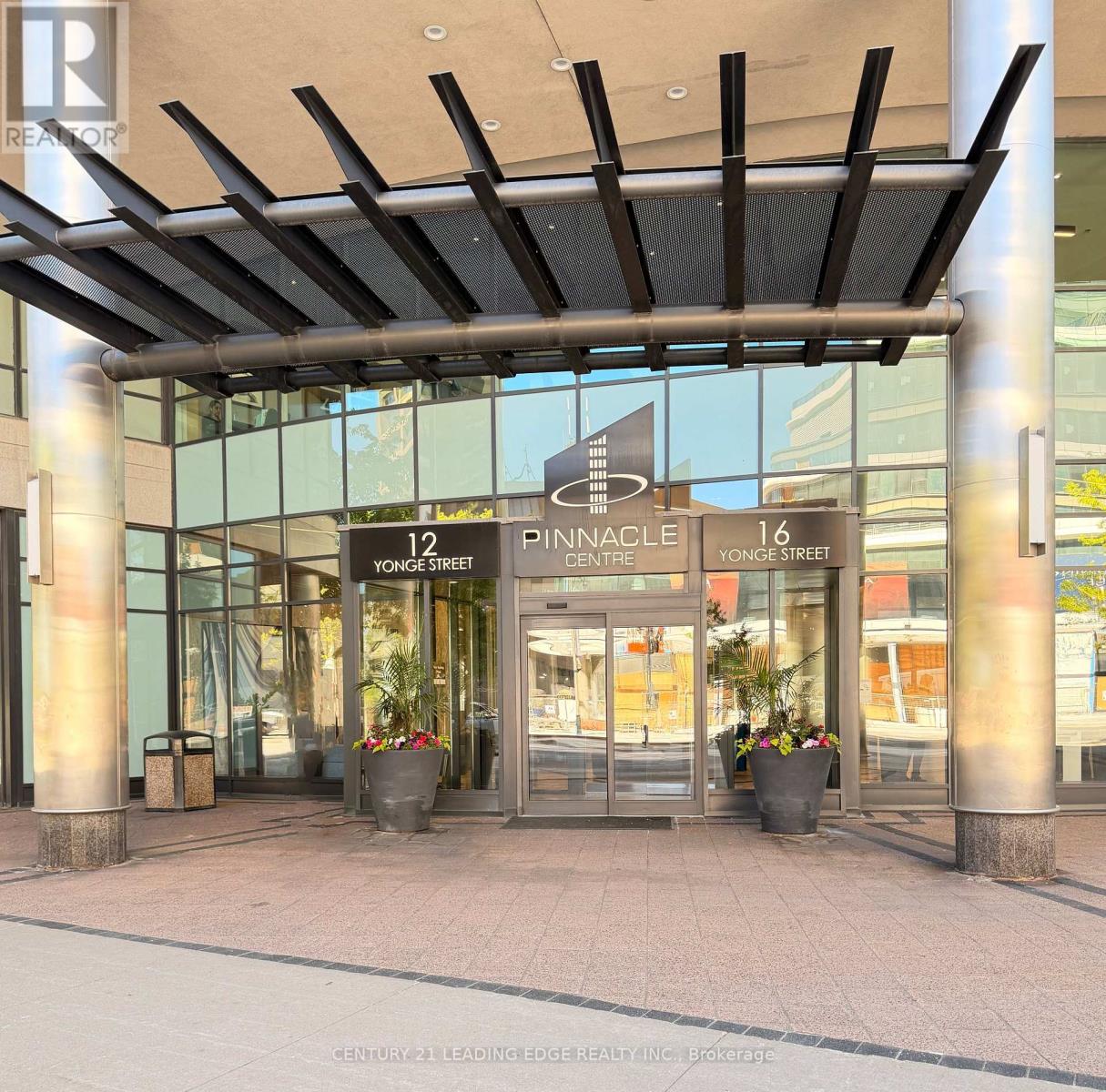 704 - 12 Yonge Street, Toronto, Ontario  M5E 1R4 - Photo 2 - C13229466