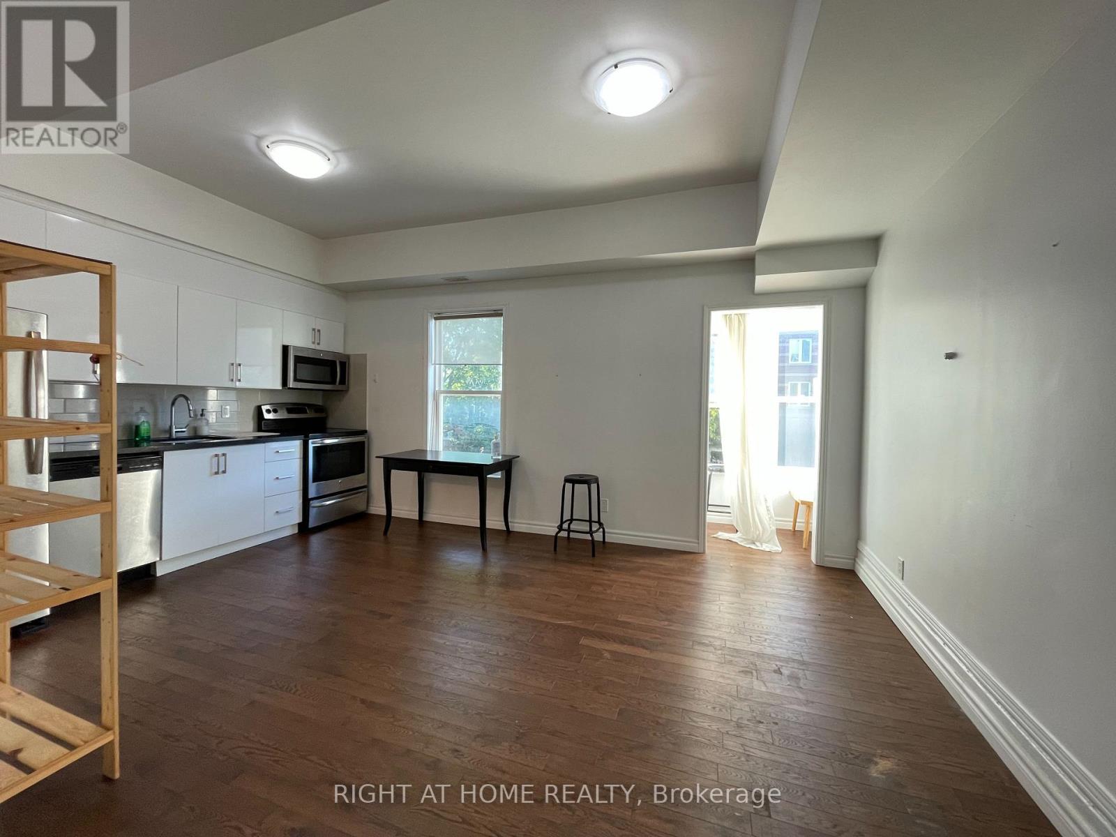 2 - 97 D'ARCY STREET, Toronto, Ontario