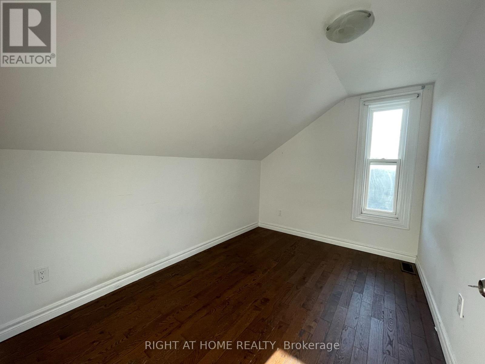 2 - 97 D'arcy Street, Toronto, Ontario  M5T 1J9 - Photo 11 - C13229576