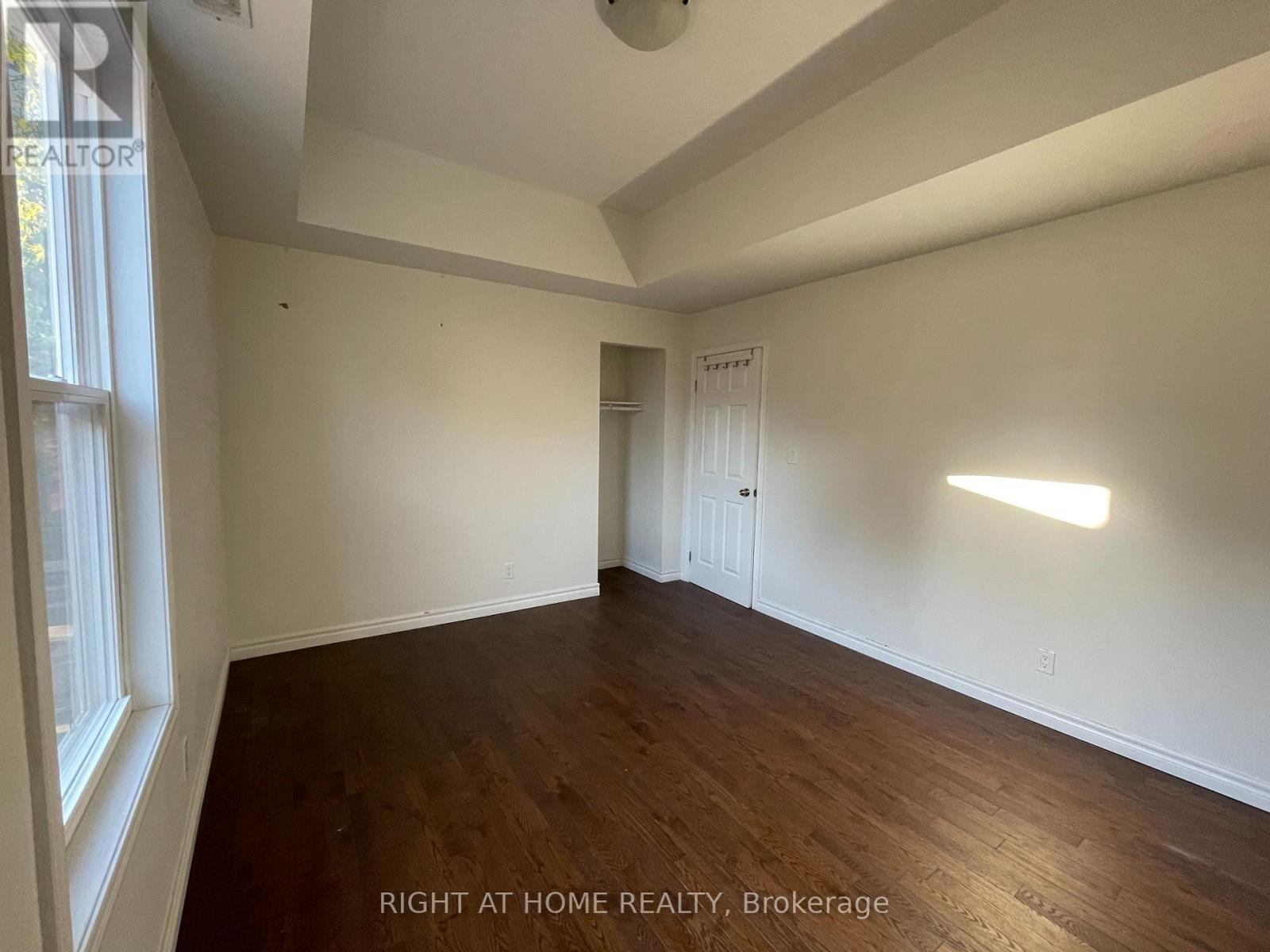 2 - 97 D'arcy Street, Toronto, Ontario  M5T 1J9 - Photo 4 - C13229576