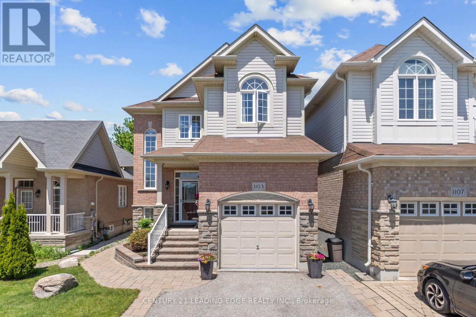 1103 Glenbourne Drive, Oshawa, Ontario  L1K 0B7 - Photo 4 - E13229352