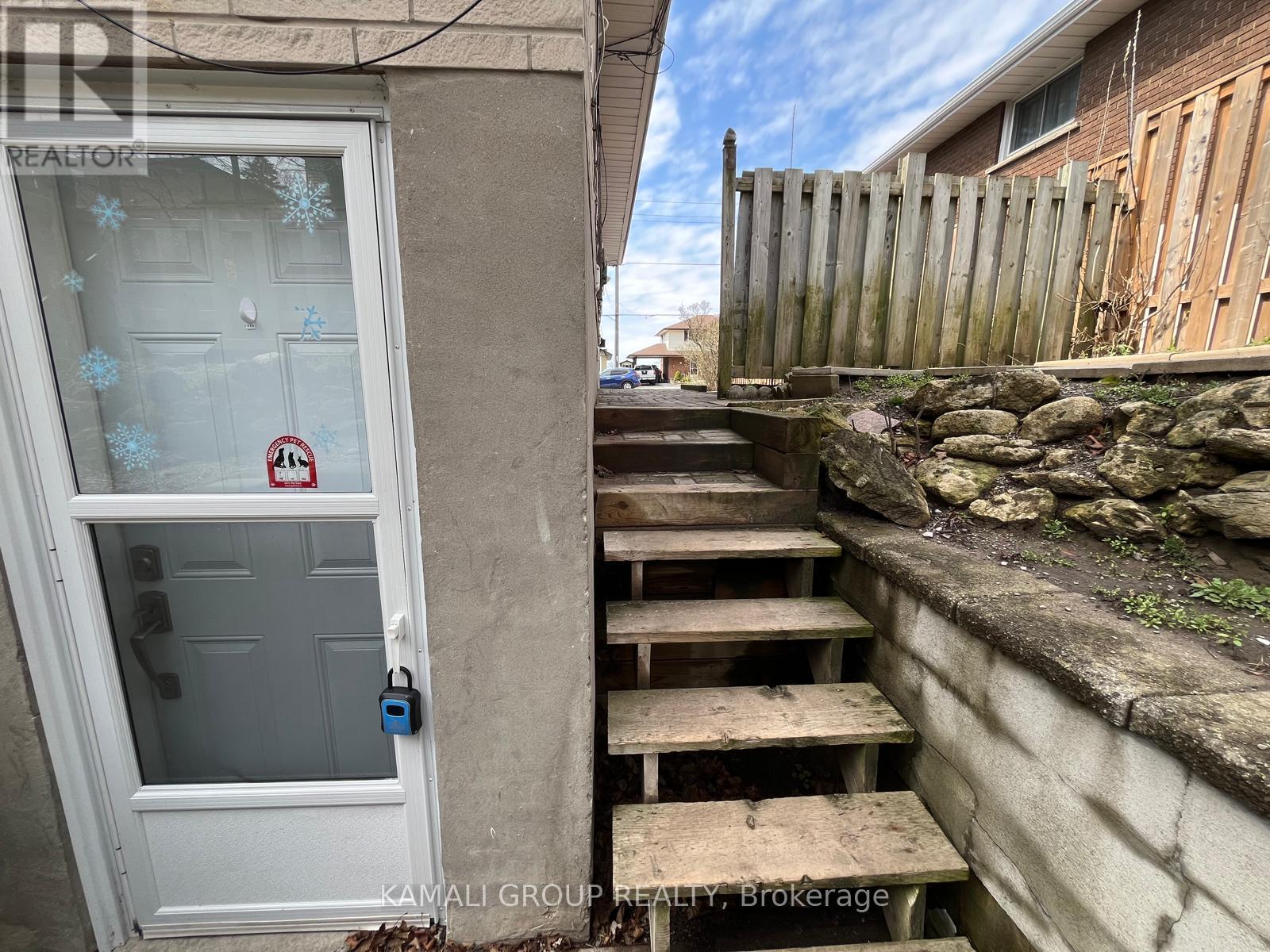 Bsmt - 75 Keewatin Street S, Oshawa, Ontario  L1H 6Z2 - Photo 11 - E13229384