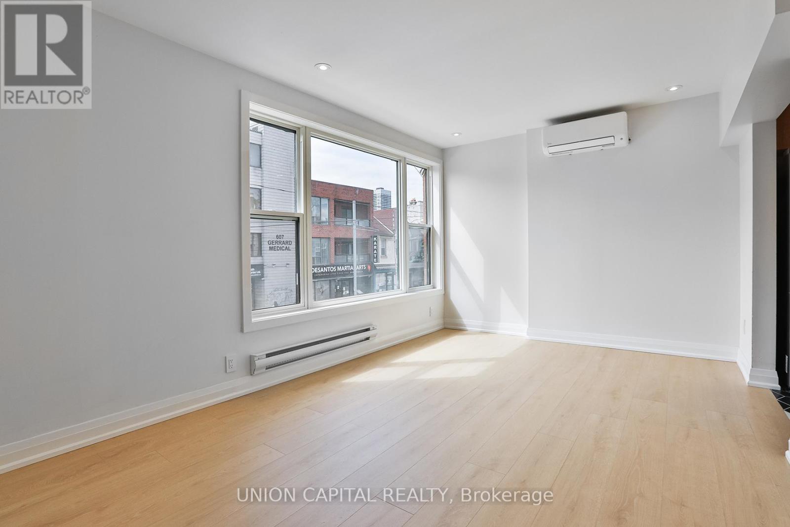 2 - 612 Gerrard Street E, Toronto, Ontario  M4M 1Y3 - Photo 7 - E13229412