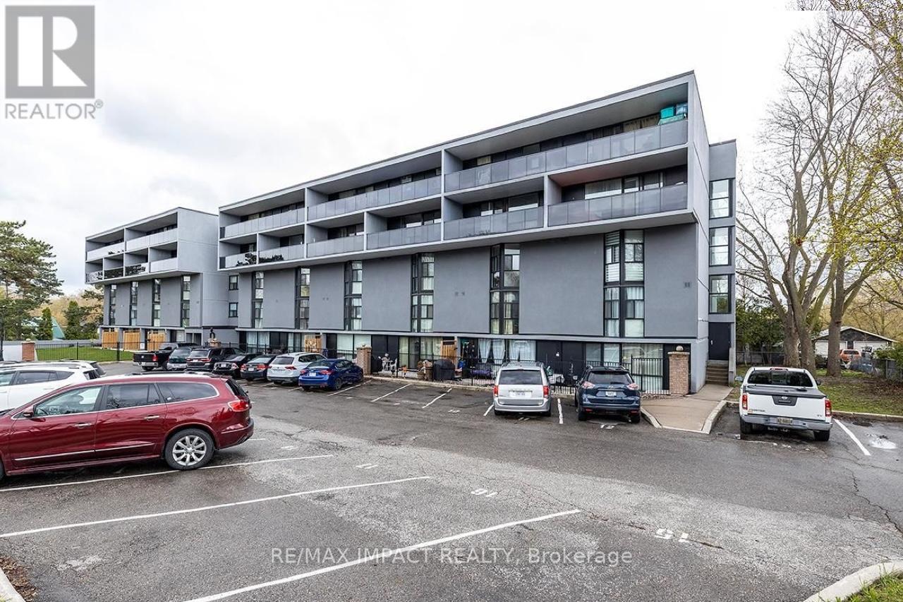 412 - 454 CENTRE STREET, Oshawa, Ontario