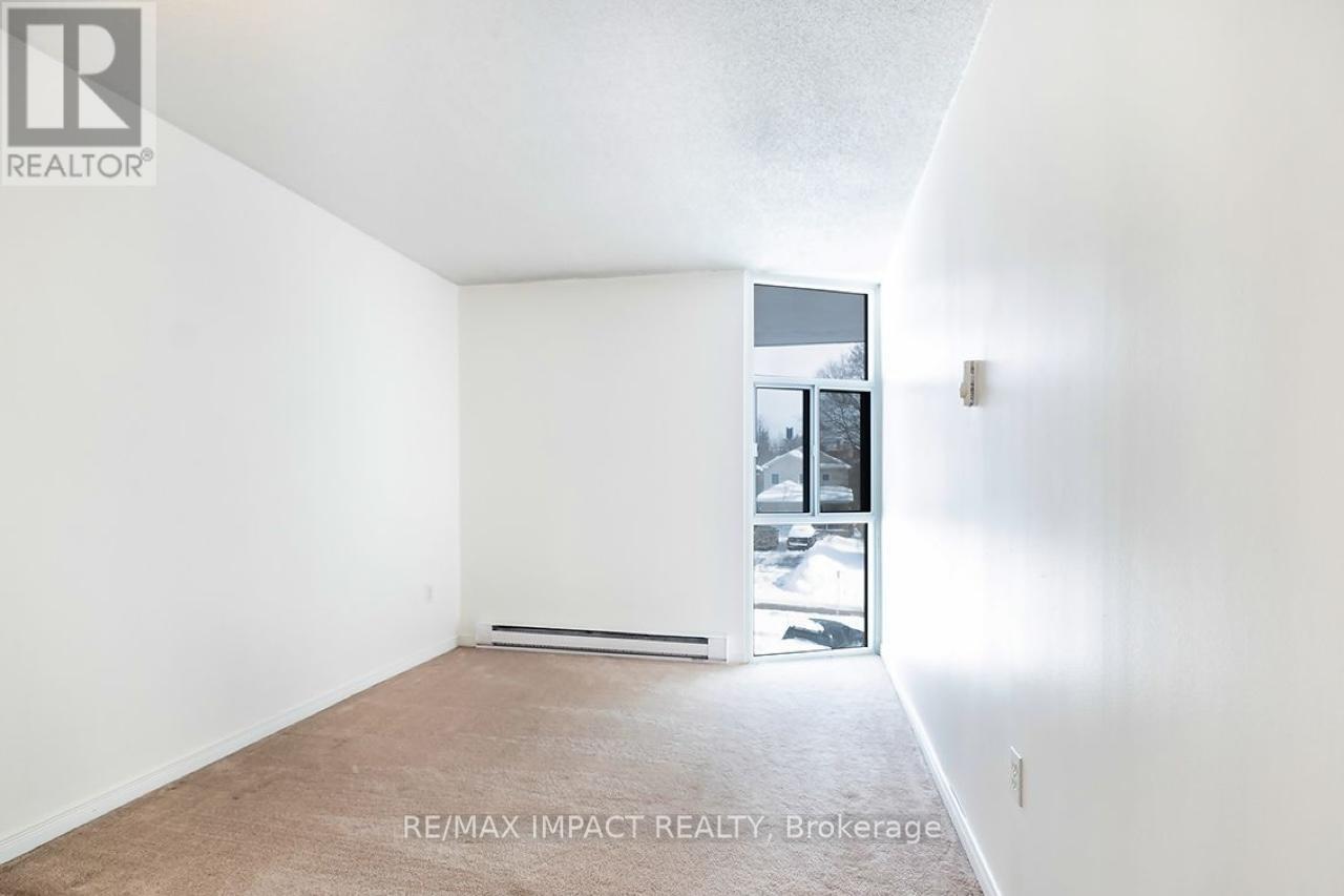 412 - 454 Centre Street, Oshawa, Ontario  L1H 4C2 - Photo 7 - E13229486