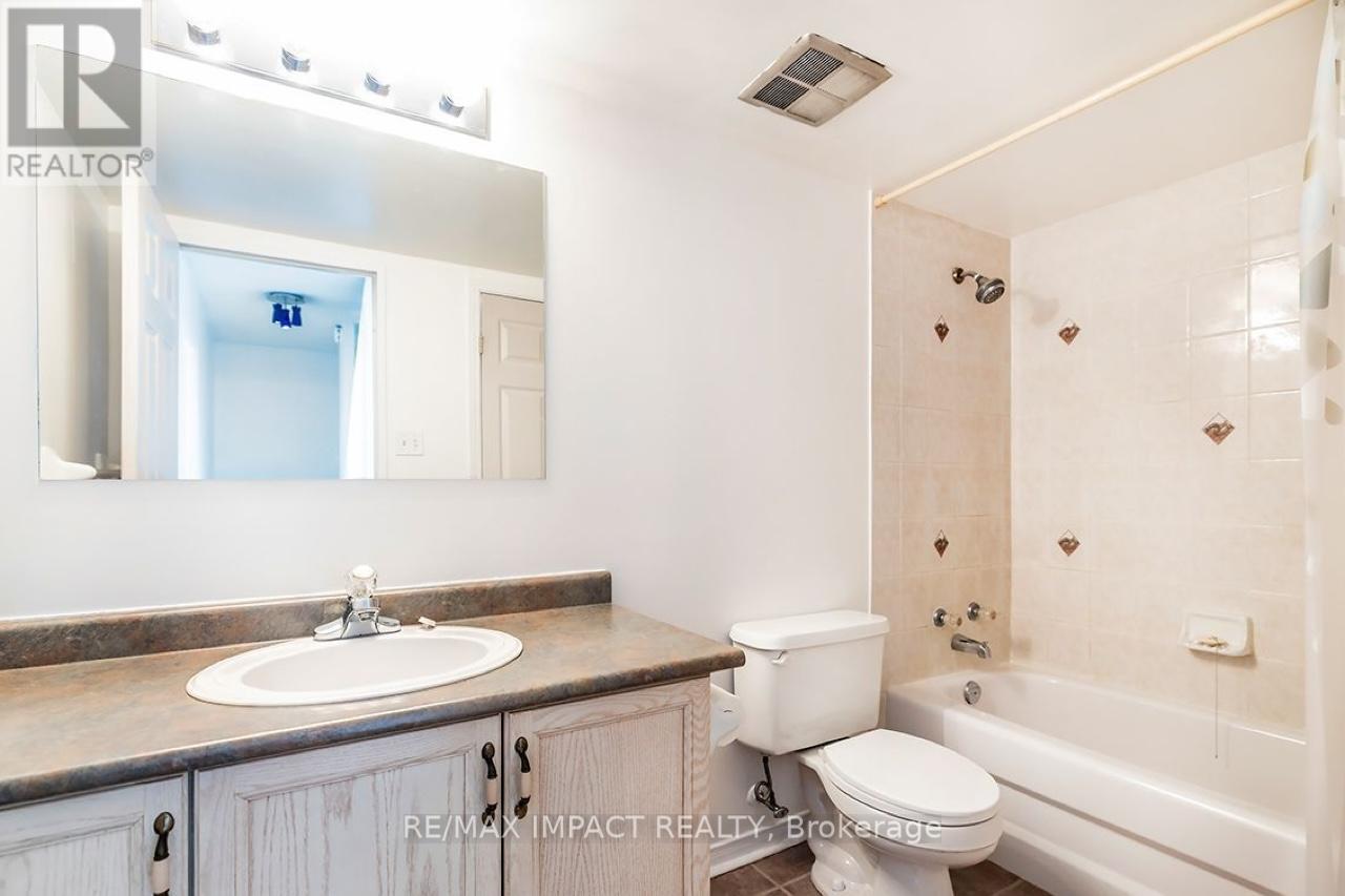 412 - 454 Centre Street, Oshawa, Ontario  L1H 4C2 - Photo 9 - E13229486