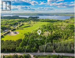 37 MACPHERSON DRIVE, East Ferris, Ontario