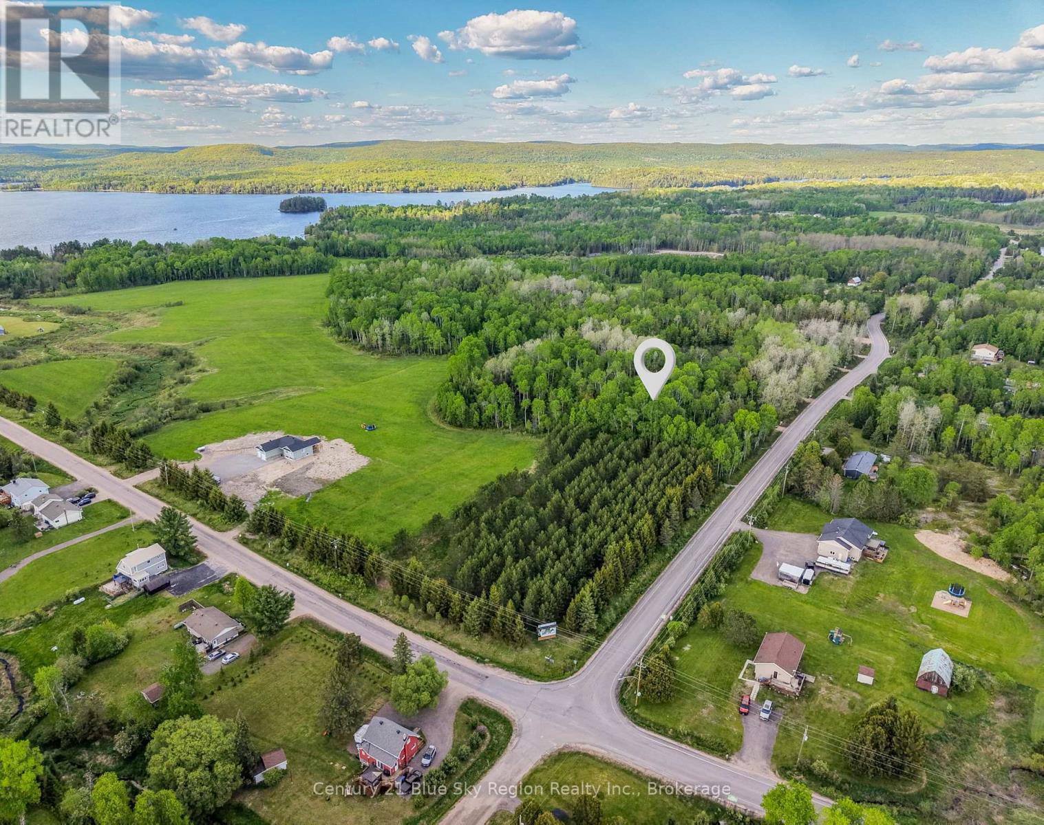 37 Macpherson Drive, East Ferris, Ontario  P0H 1K0 - Photo 5 - X12979268