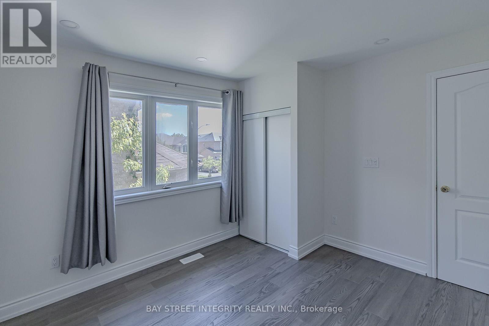 110 Holly Drive, Richmond Hill, Ontario  L4S 2R6 - Photo 11 - N13229324