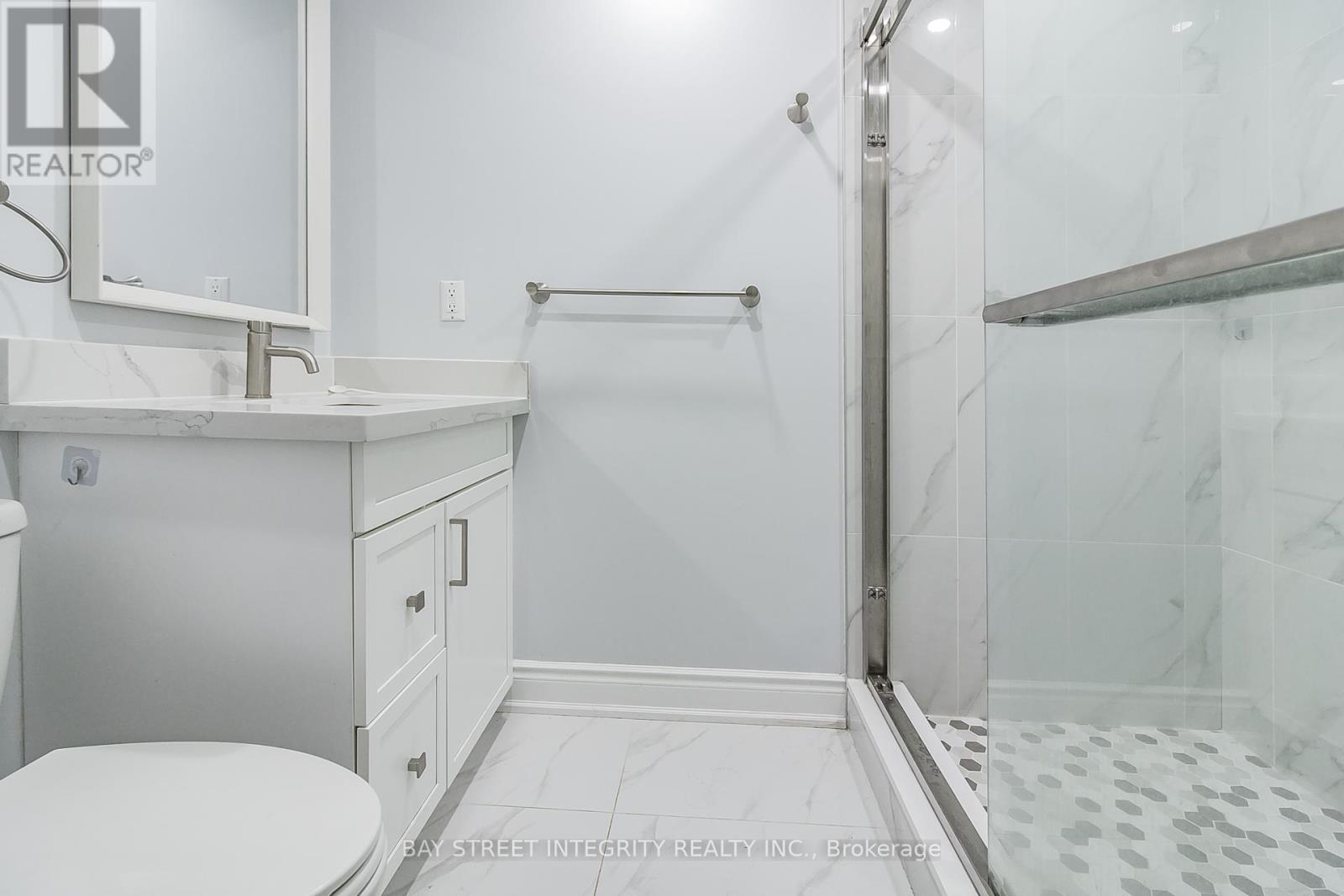 110 Holly Drive, Richmond Hill, Ontario  L4S 2R6 - Photo 17 - N13229324