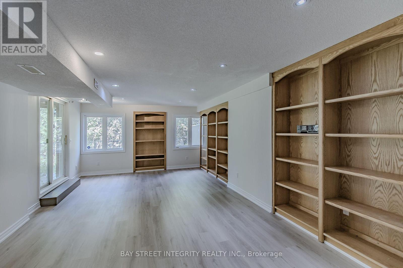 110 Holly Drive, Richmond Hill, Ontario  L4S 2R6 - Photo 18 - N13229324