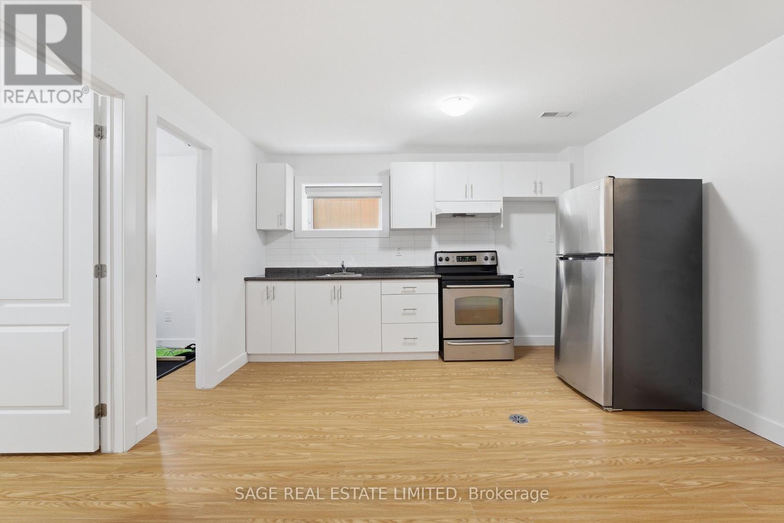 5a Adair Road, Toronto, Ontario  M4B 1V4 - Photo 30 - E13227510