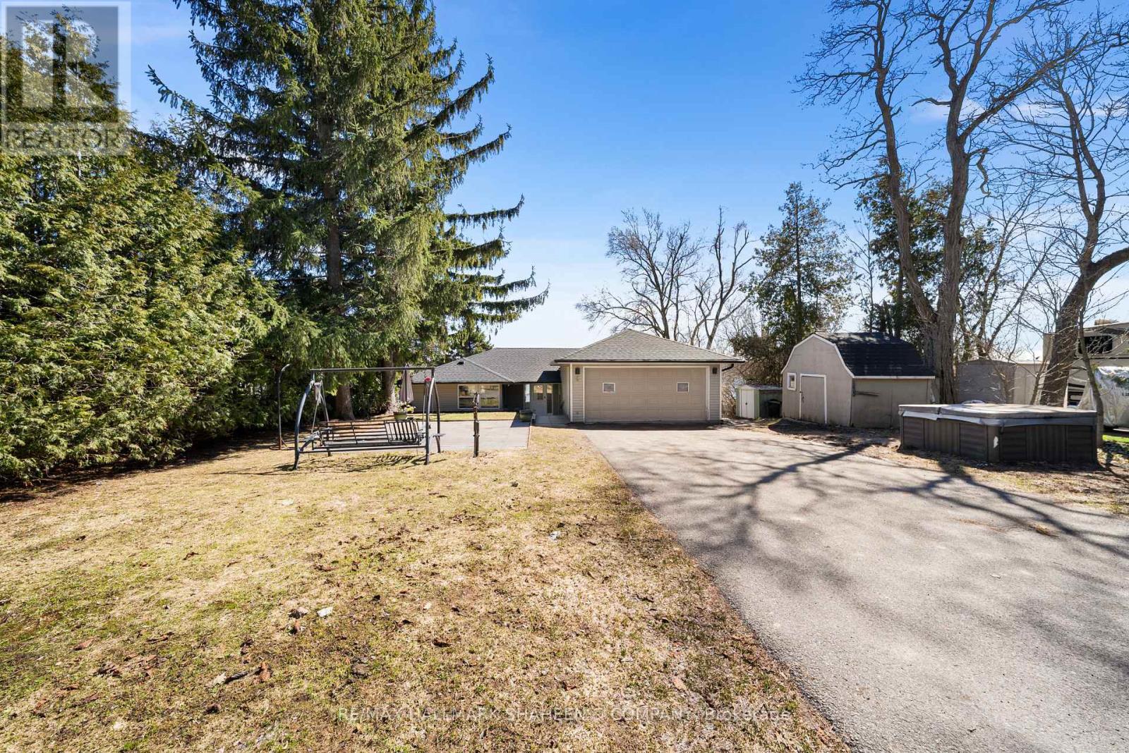 9 Evans Drive, Whitchurch-Stouffville, Ontario  L4A 2Y4 - Photo 4 - N13229440