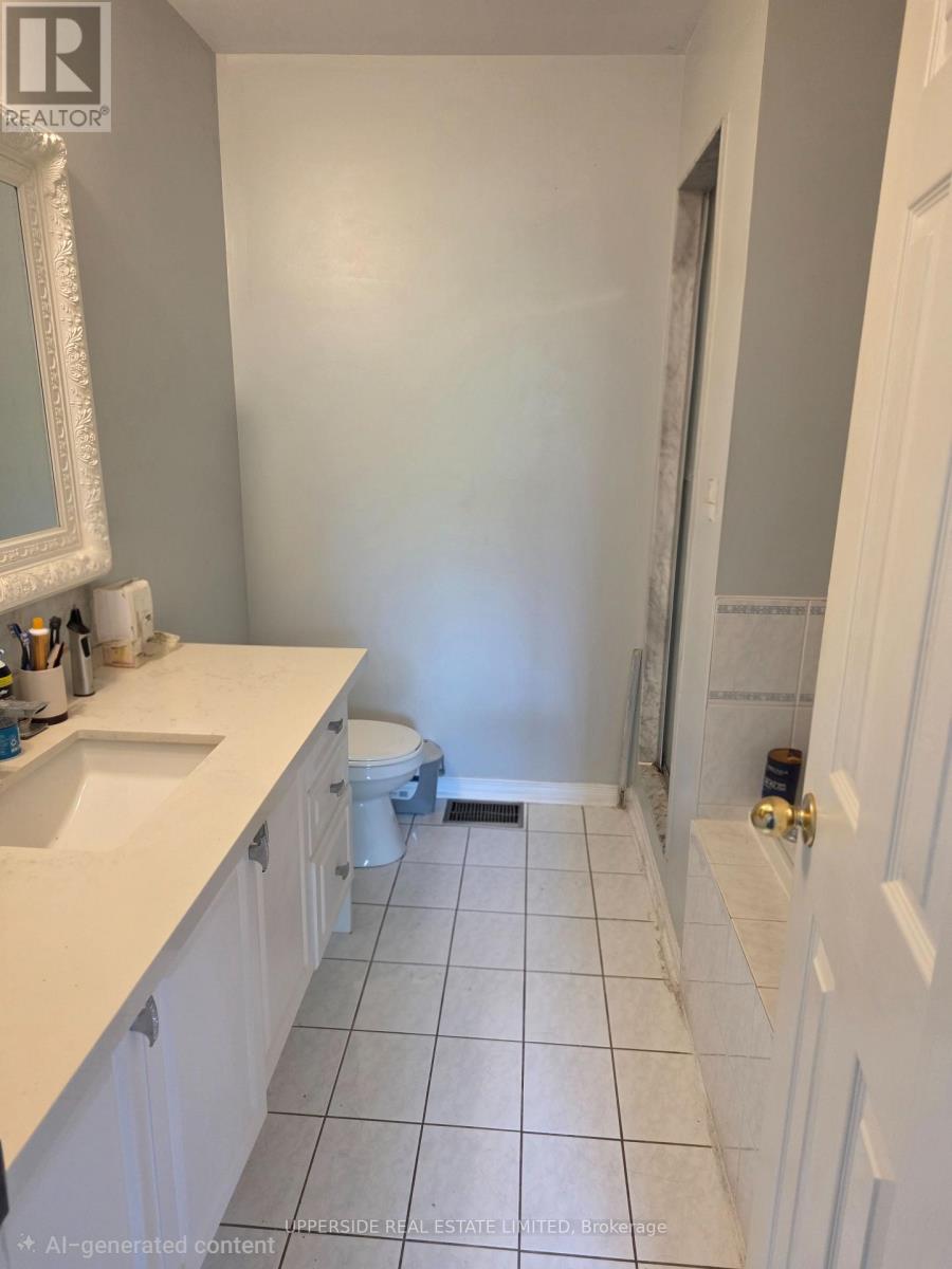 91 Grasslands Avenue, Richmond Hill, Ontario  L4B 4K5 - Photo 18 - N13229460