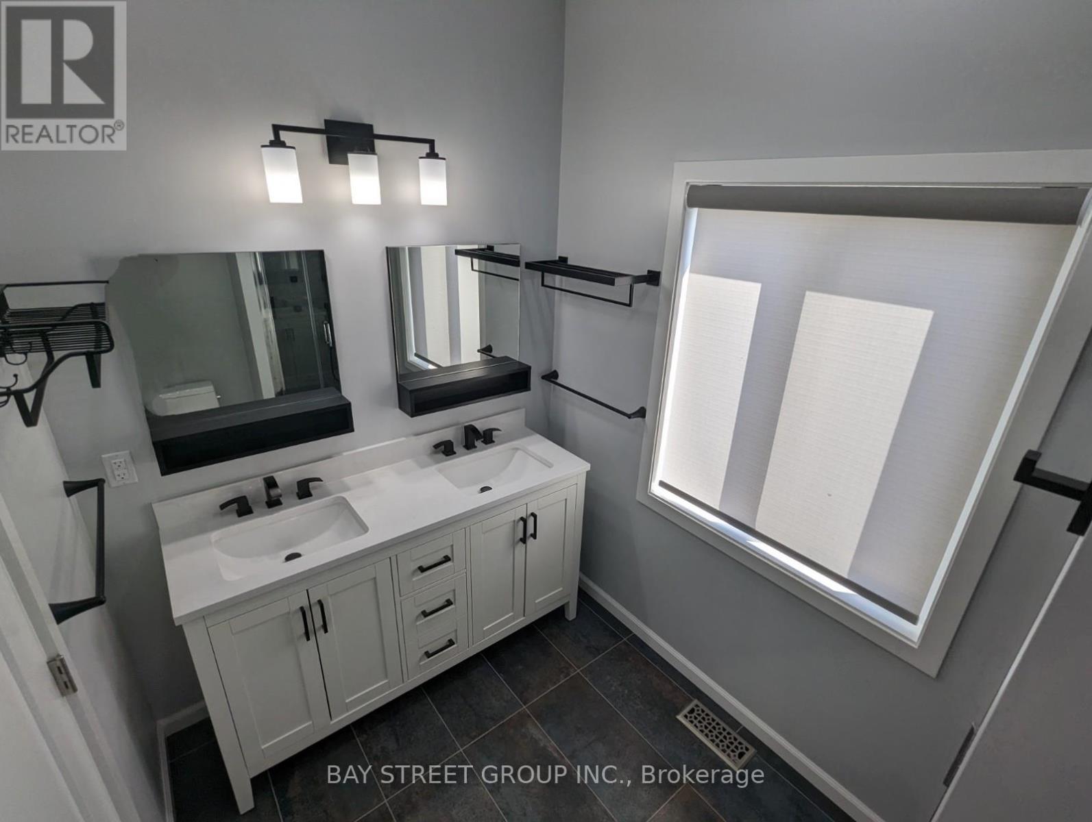 46 Valley Road, Whitchurch-Stouffville, Ontario  L4A 7X3 - Photo 10 - N13229476