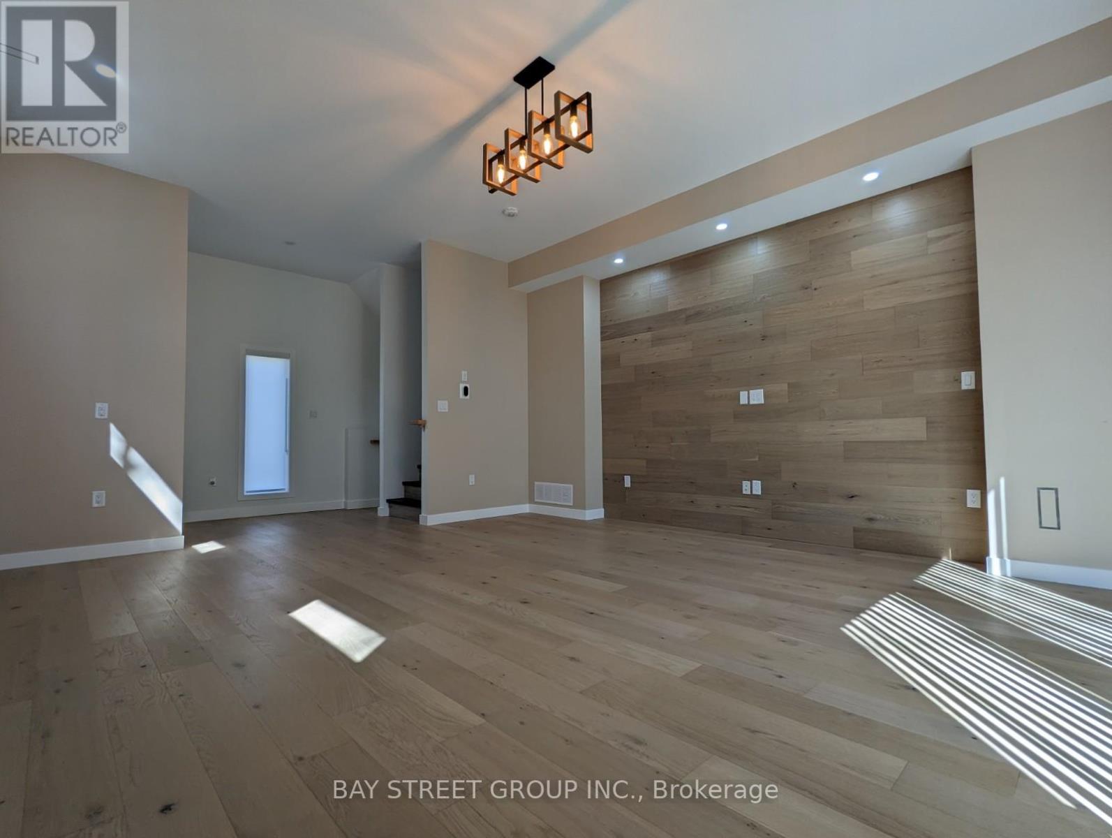 46 Valley Road, Whitchurch-Stouffville, Ontario  L4A 7X3 - Photo 7 - N13229476