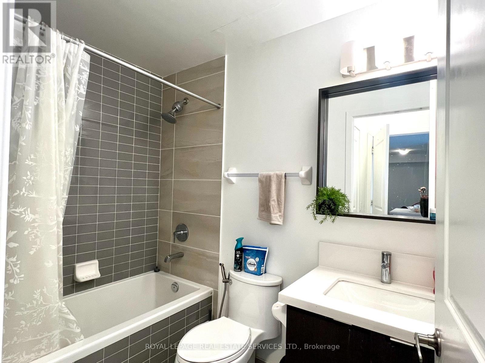 204 - 4677 Glen Erin Drive, Mississauga, Ontario  L5M 2E3 - Photo 12 - W13228780