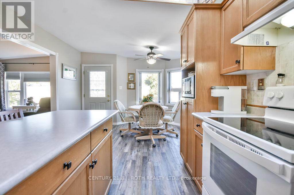 1355 Hilltop Road, Severn, Ontario  L3V 0V7 - Photo 17 - S13229380