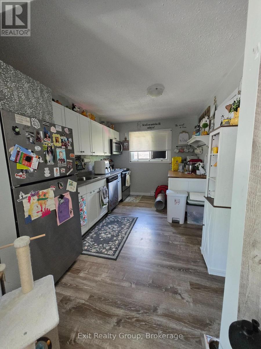 116 Nicholas Street, Quinte West, Ontario  K8V 6B2 - Photo 9 - X13229406
