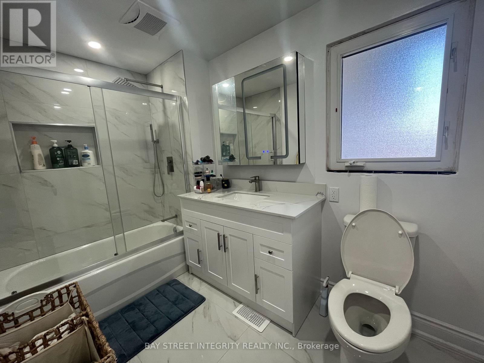 26 Morpeth Road, Brampton, Ontario  L6W 2Z2 - Photo 8 - W13229336